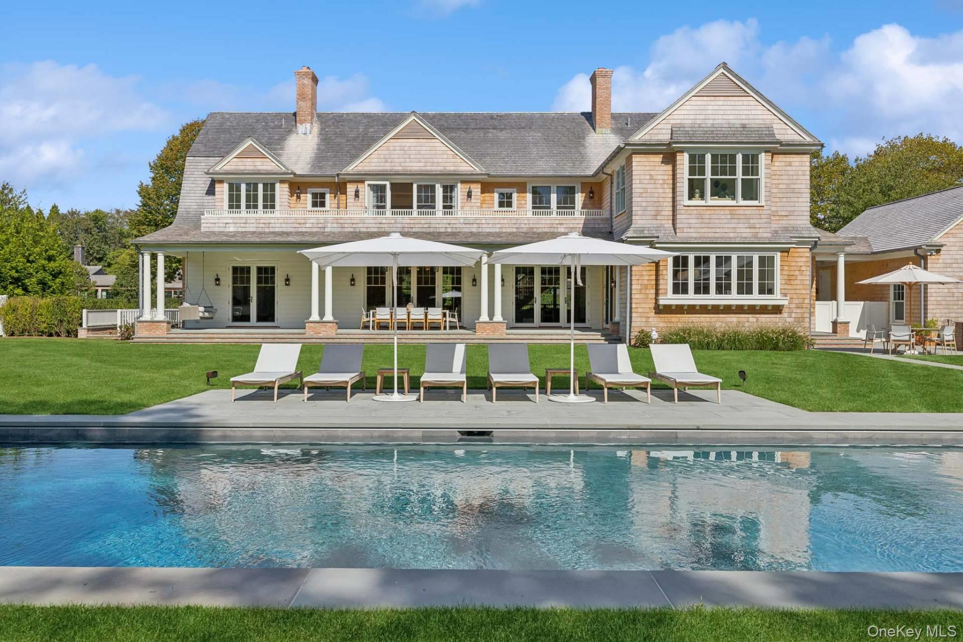 10 Pondview Lane, East Hampton, NY 11937