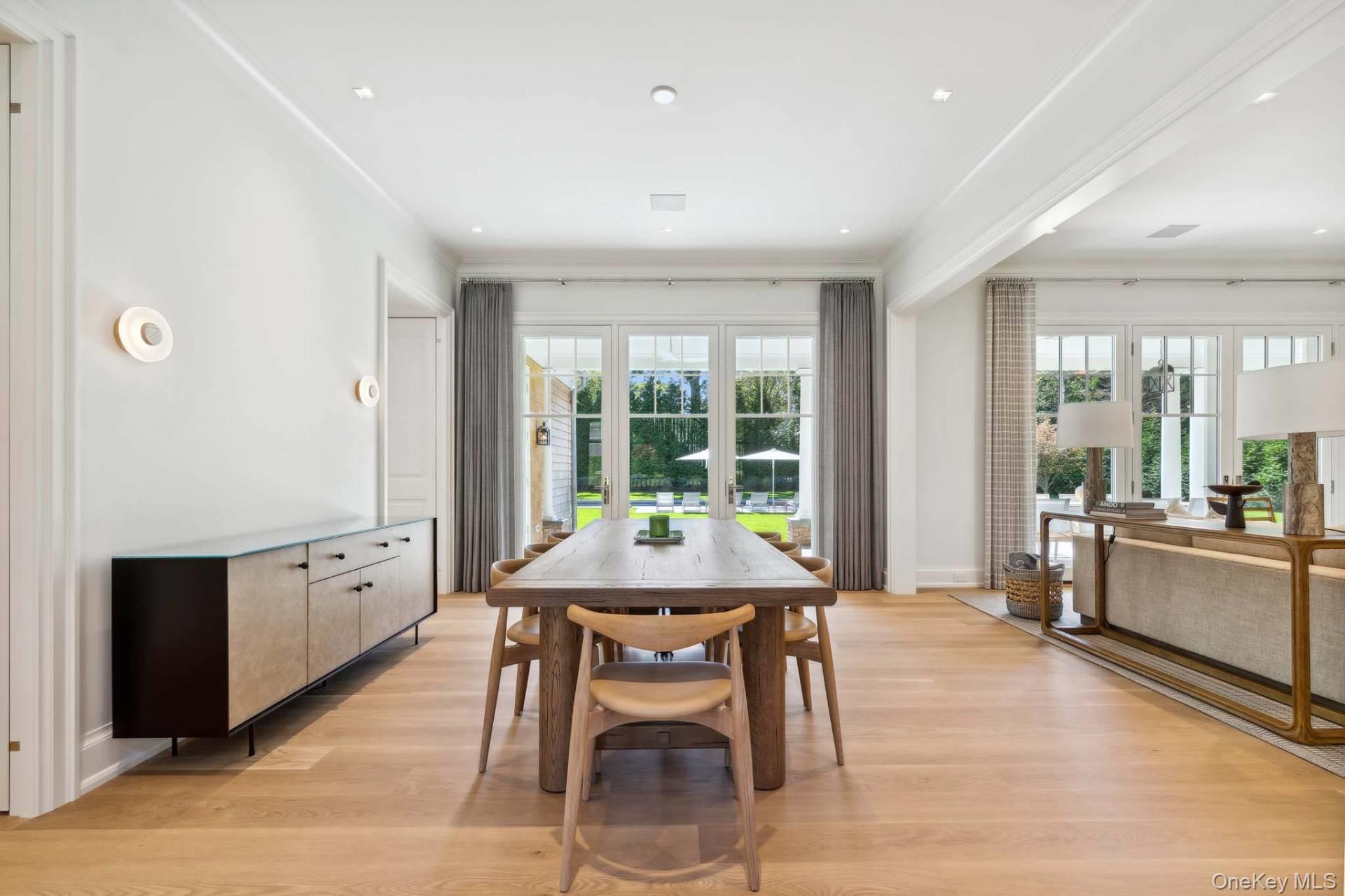 10 Pondview Lane, East Hampton, NY 11937