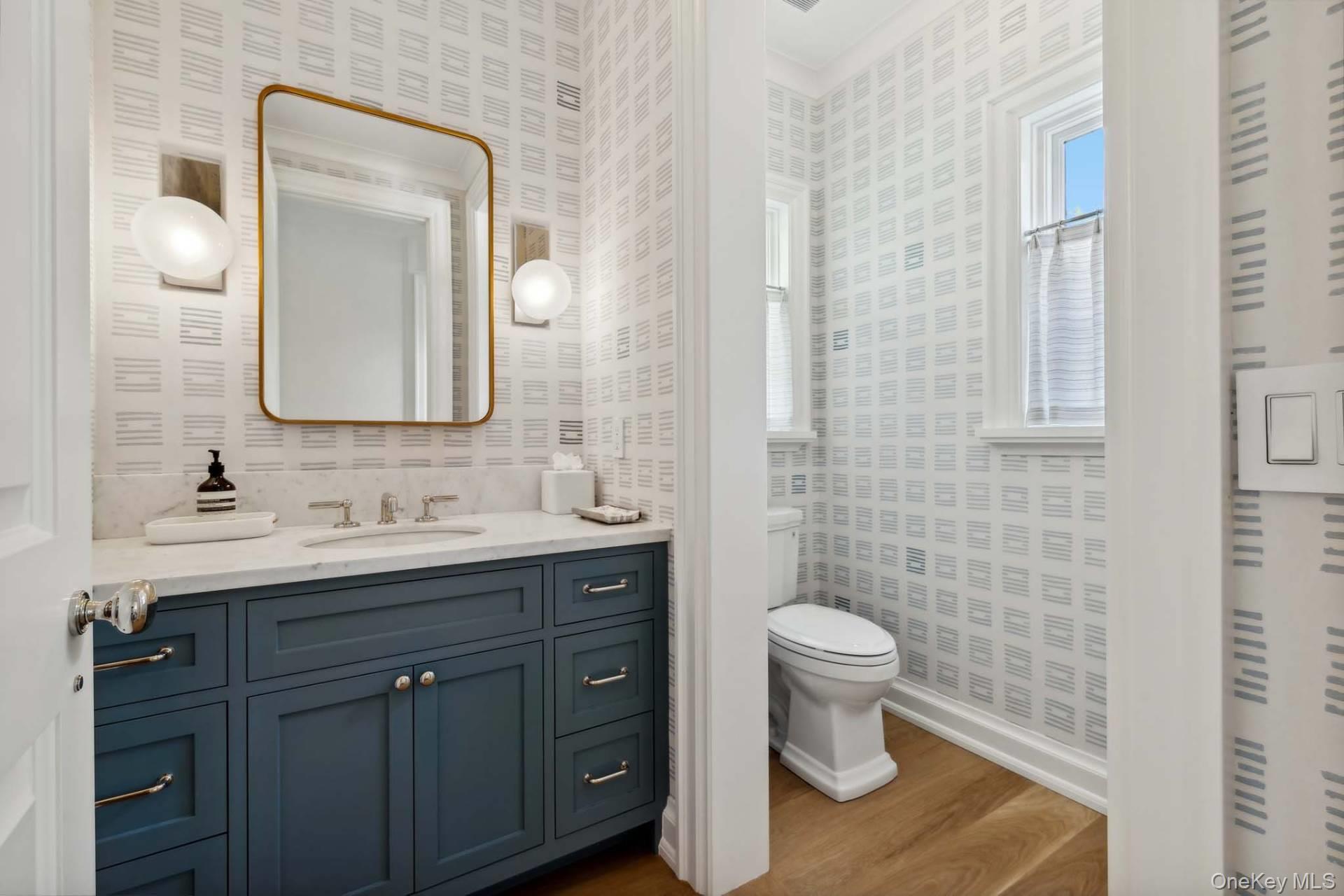 10 Pondview Lane, East Hampton, NY 11937