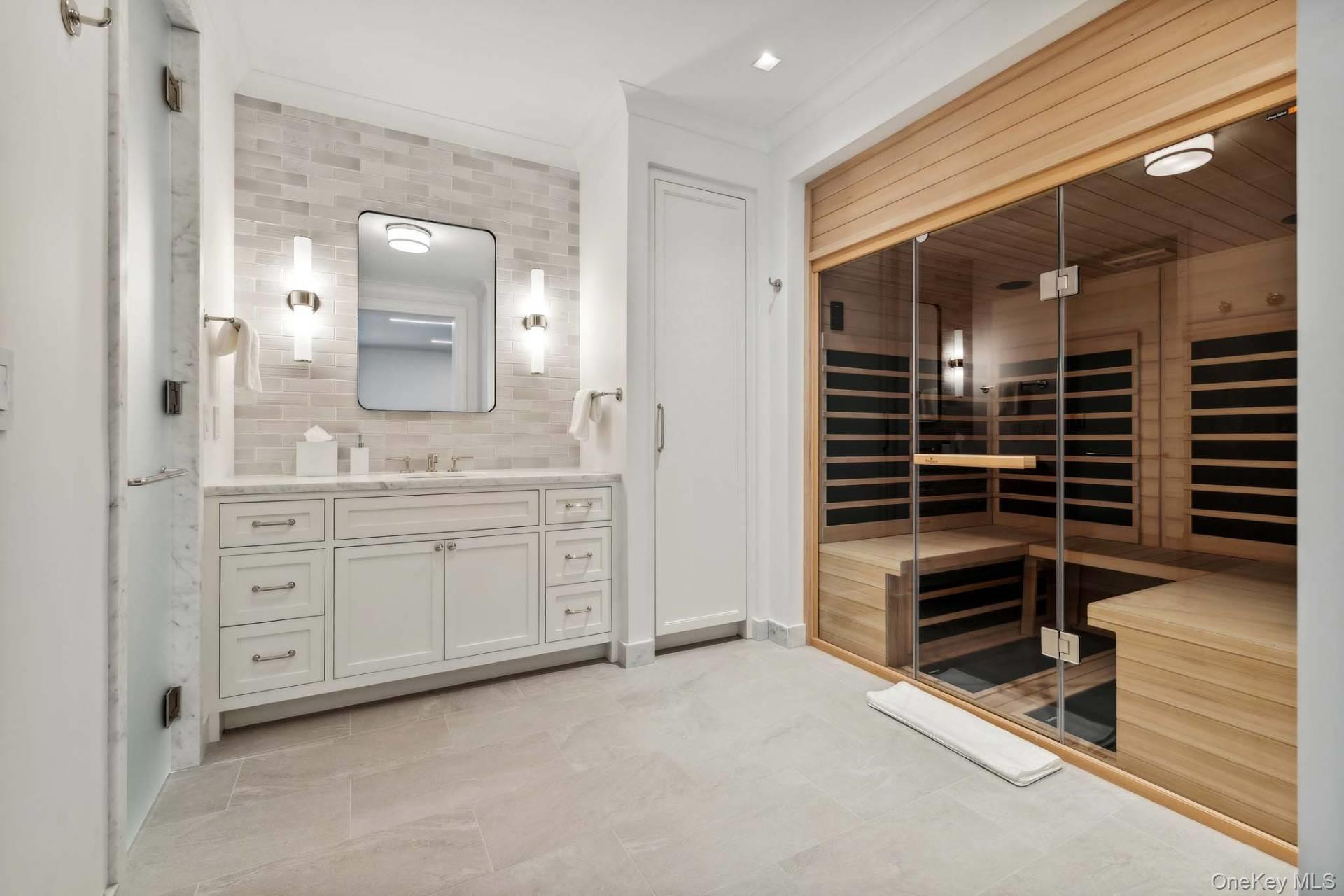 10 Pondview Lane, East Hampton, NY 11937