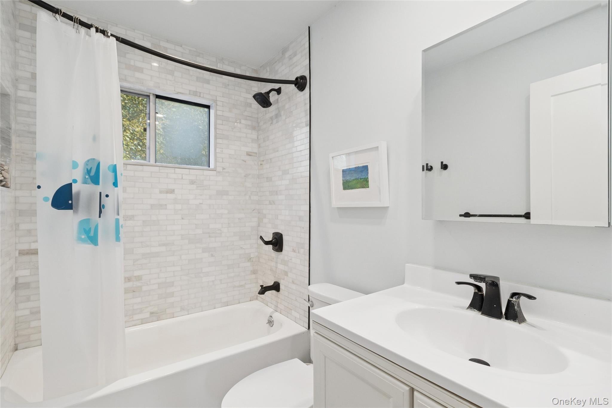 165 Springville Road # A, Hampton Bays, NY 11946