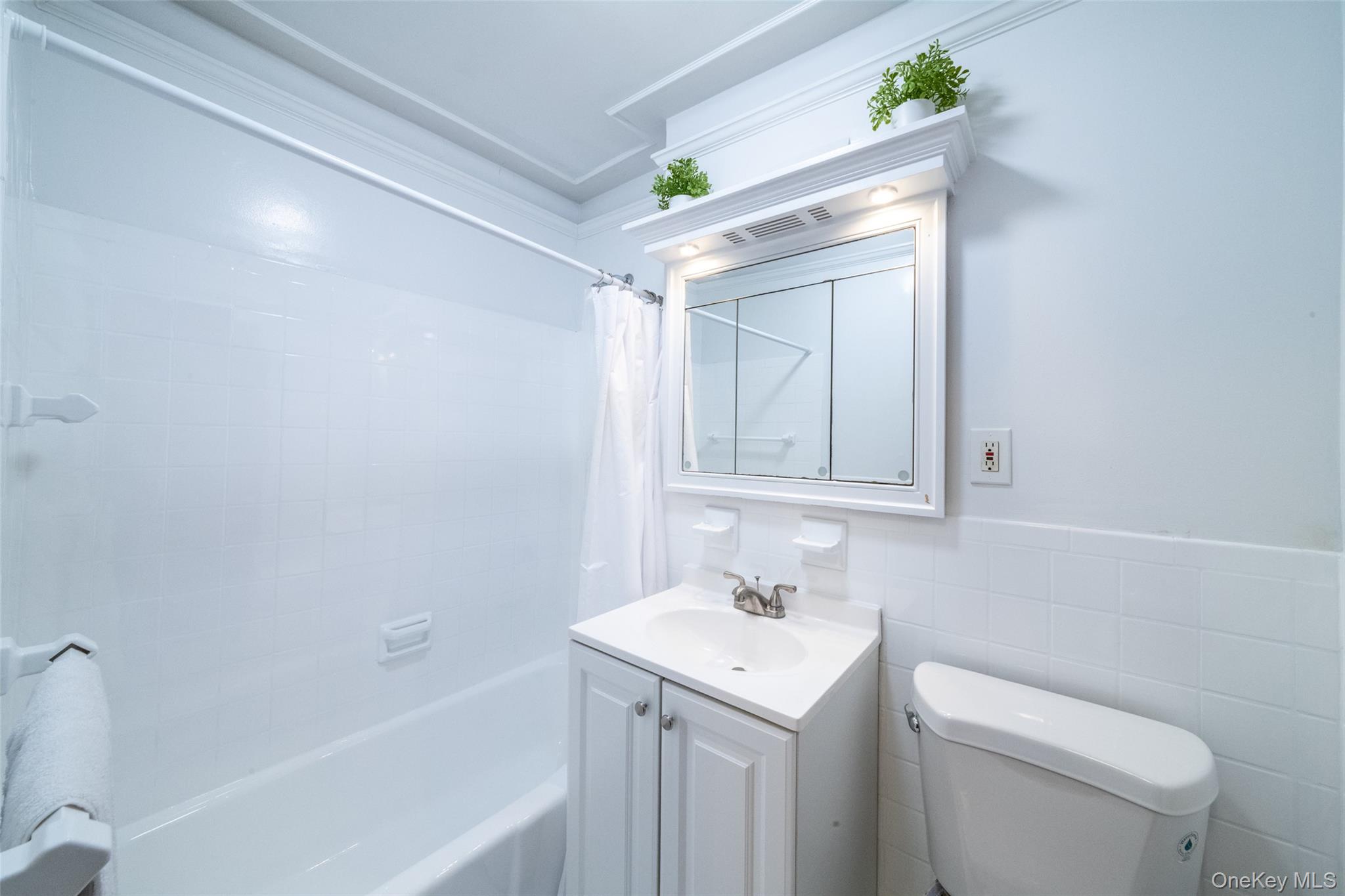 2221 Palmer Avenue # 3D, New Rochelle, NY 10801