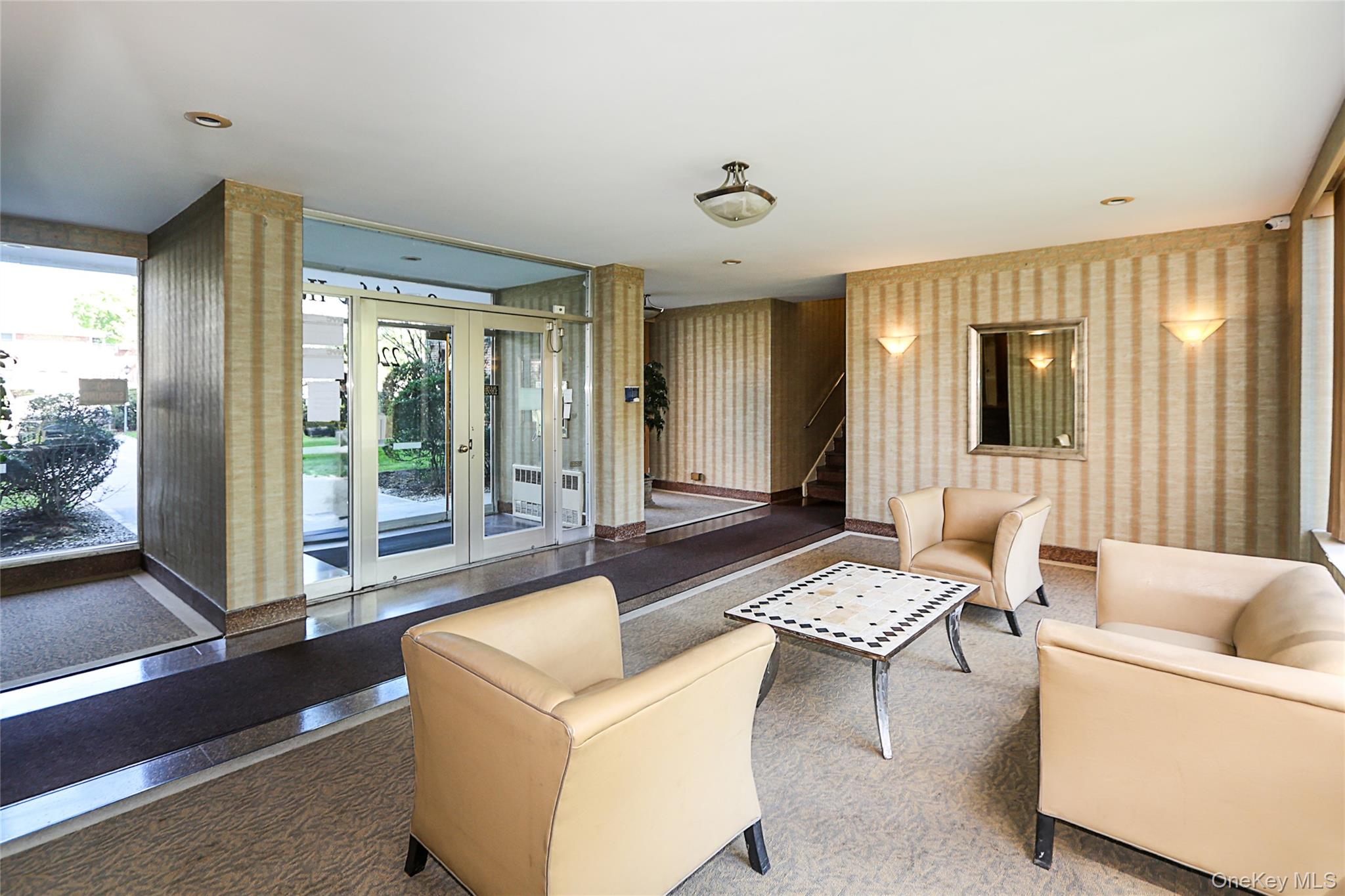 226-26 Union Turnpike # 2J, Oakland Gardens, NY 11364