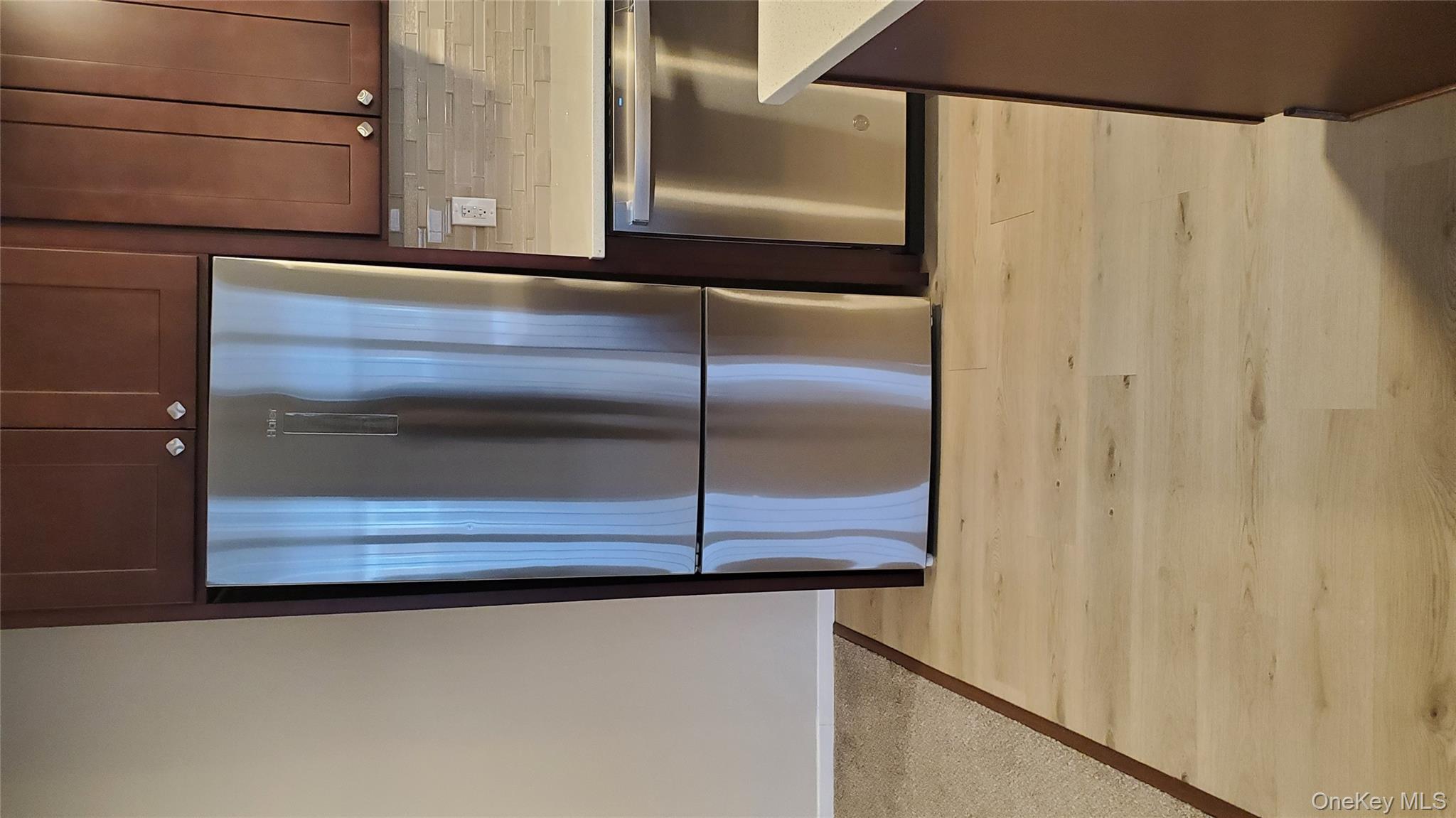 460 Old Town Road # 21F, Port Jefferson Station, NY 11776