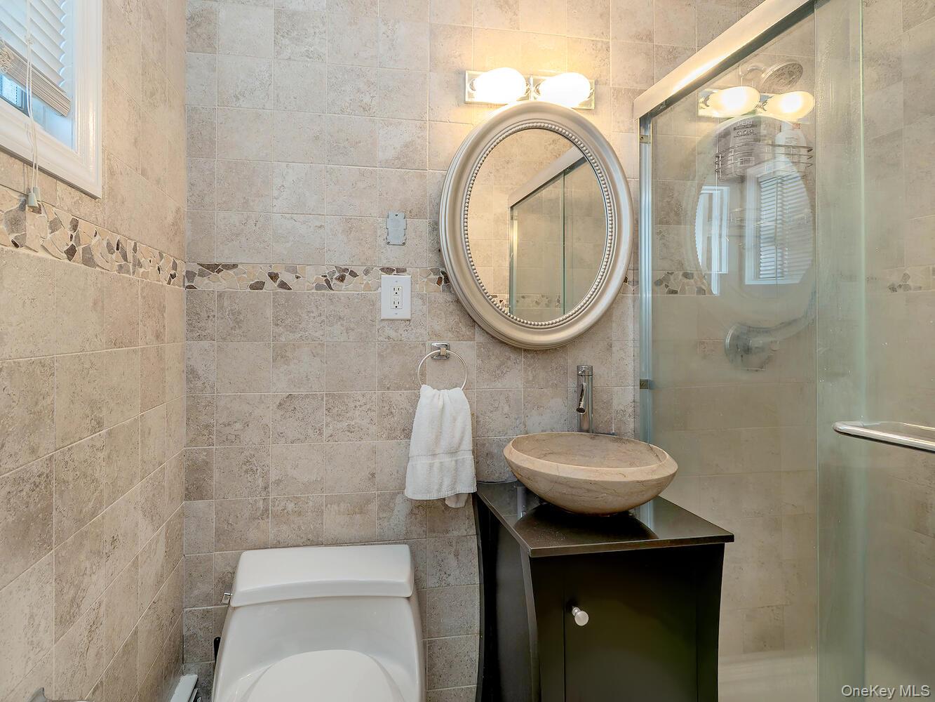 2 Terry Court, Glen Head, NY 11545