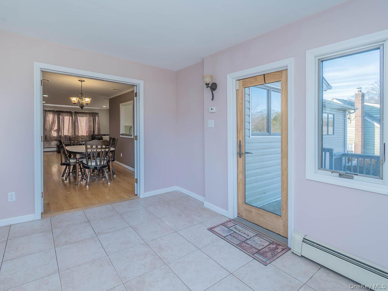 2 Terry Court, Glen Head, NY 11545