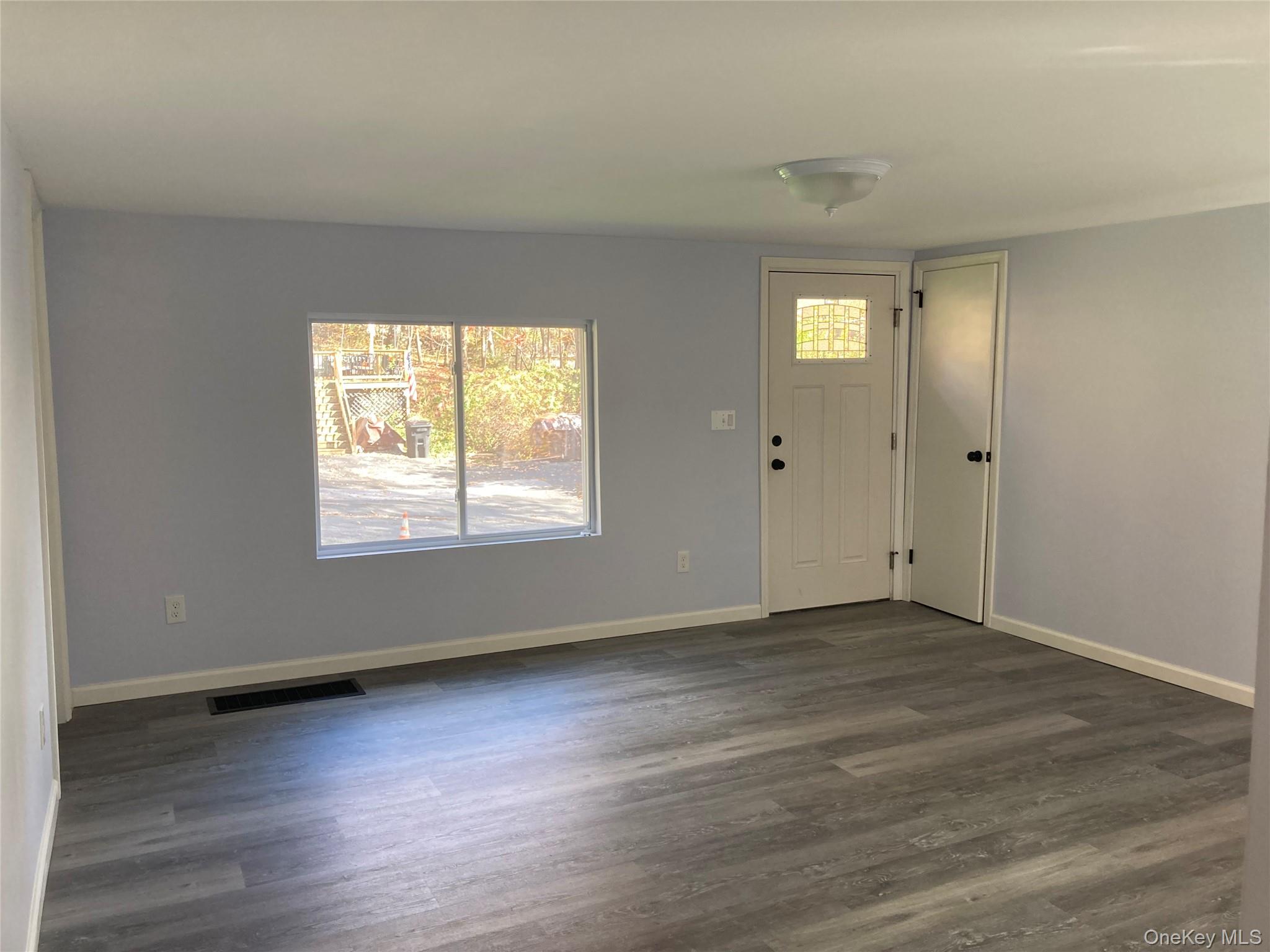 6 Elm Road S, Wurtsboro, NY 12790