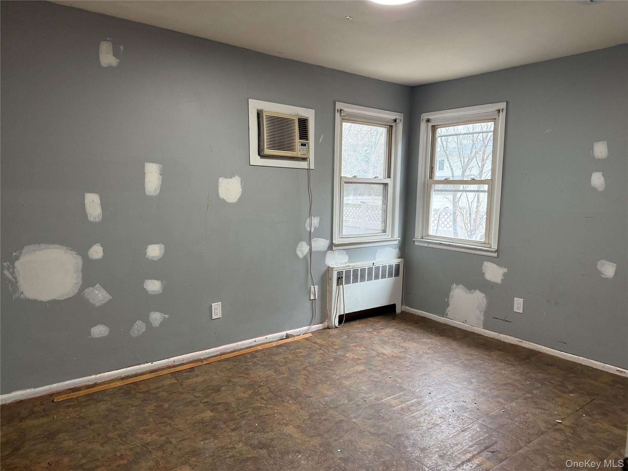 2331 Neptune Avenue, Seaford, NY 11783