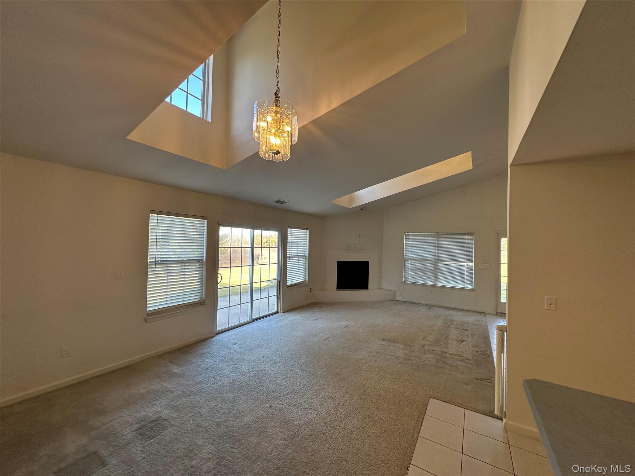 47 Summerfield Lane N, Riverhead, NY 11901