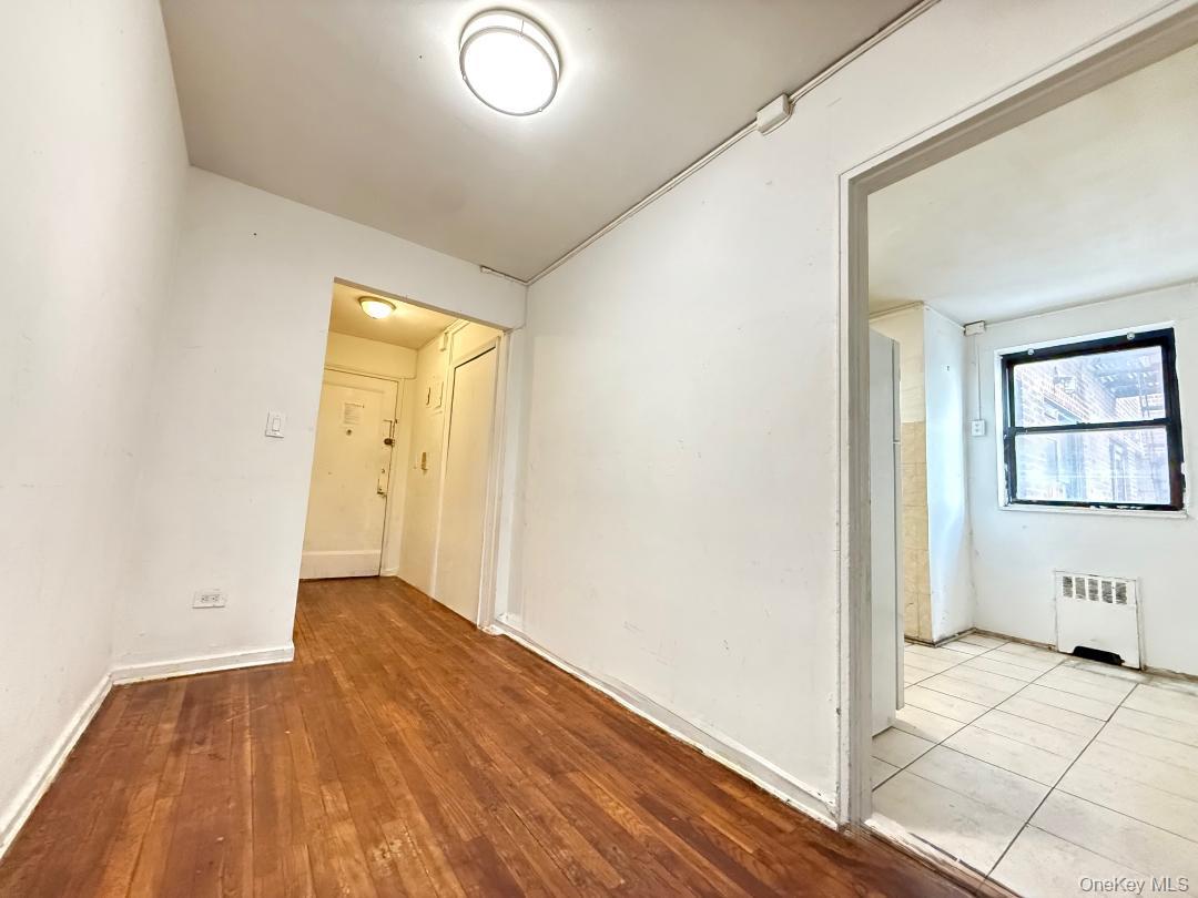 44-10 Macnish # 1G, Elmhurst, NY 11373