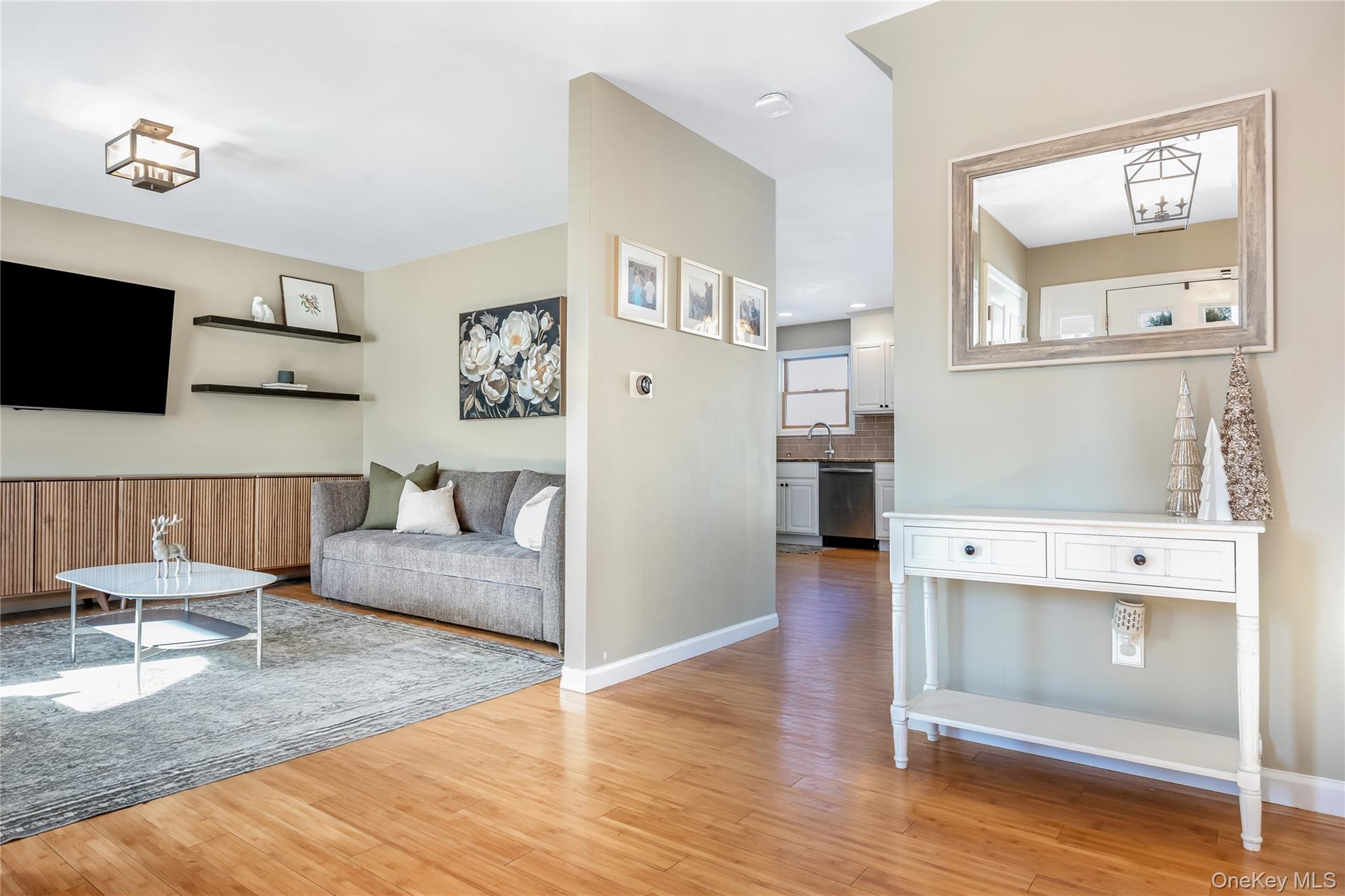 15 Irving Place, Islip Terrace, NY 11752