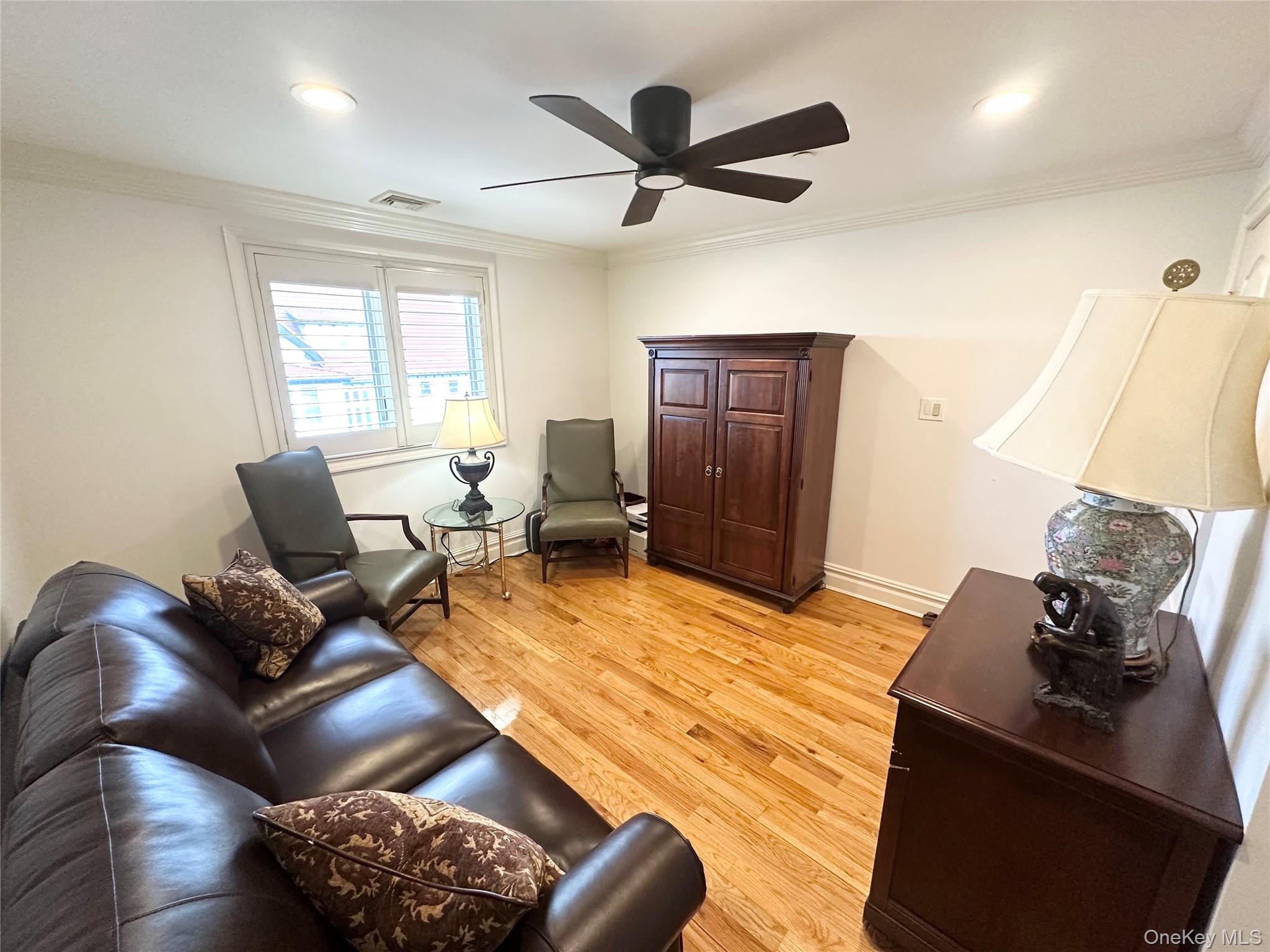 353 W Broadway, Long Beach, NY 11561