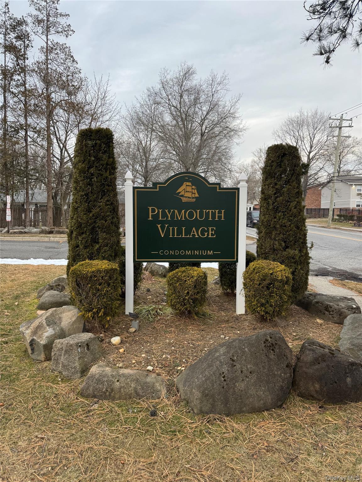 100 Hawthorne Avenue, Central Islip, NY 11722