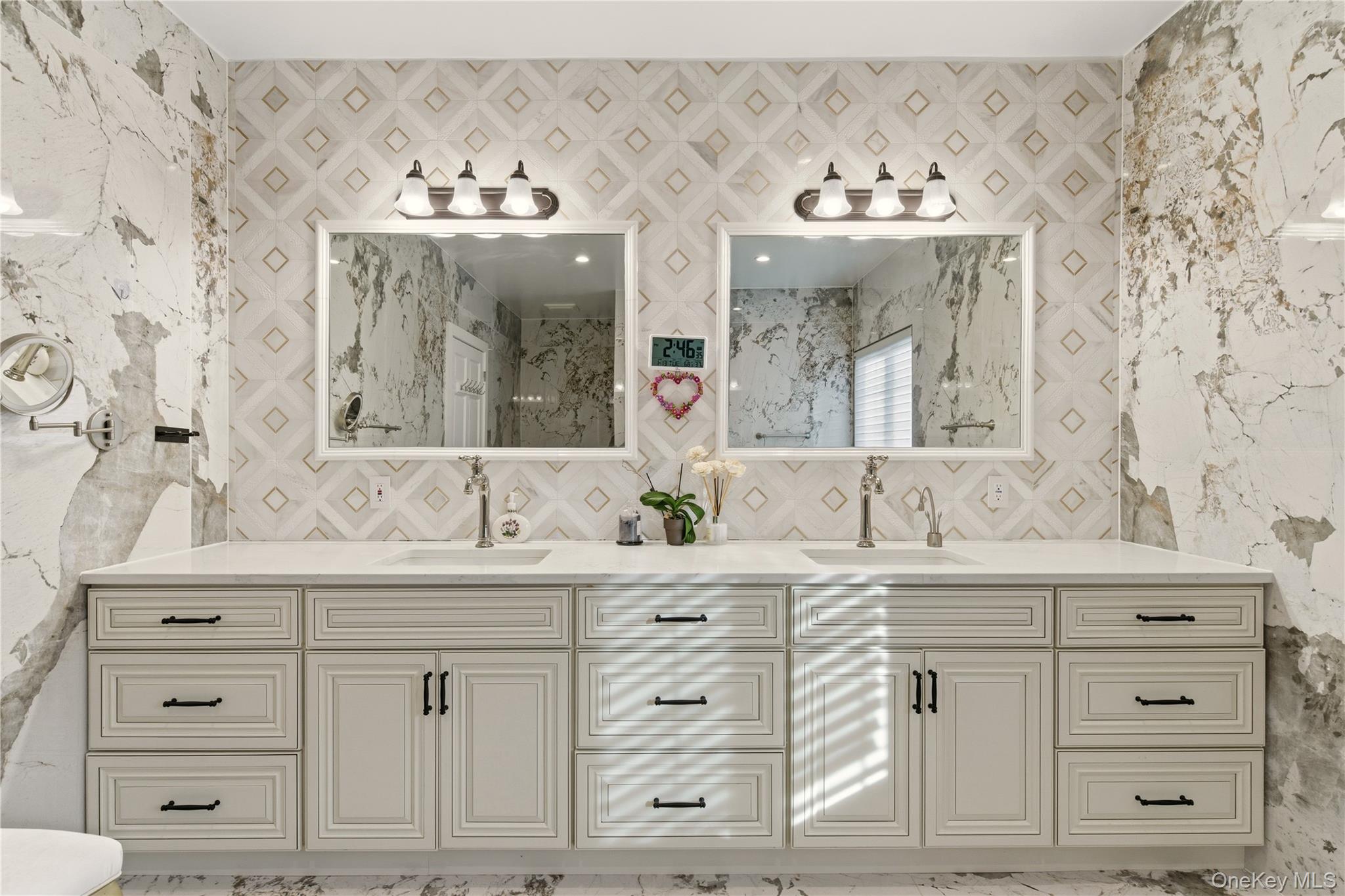 265 Laurel Lane, Laurel Hollow, NY 11791