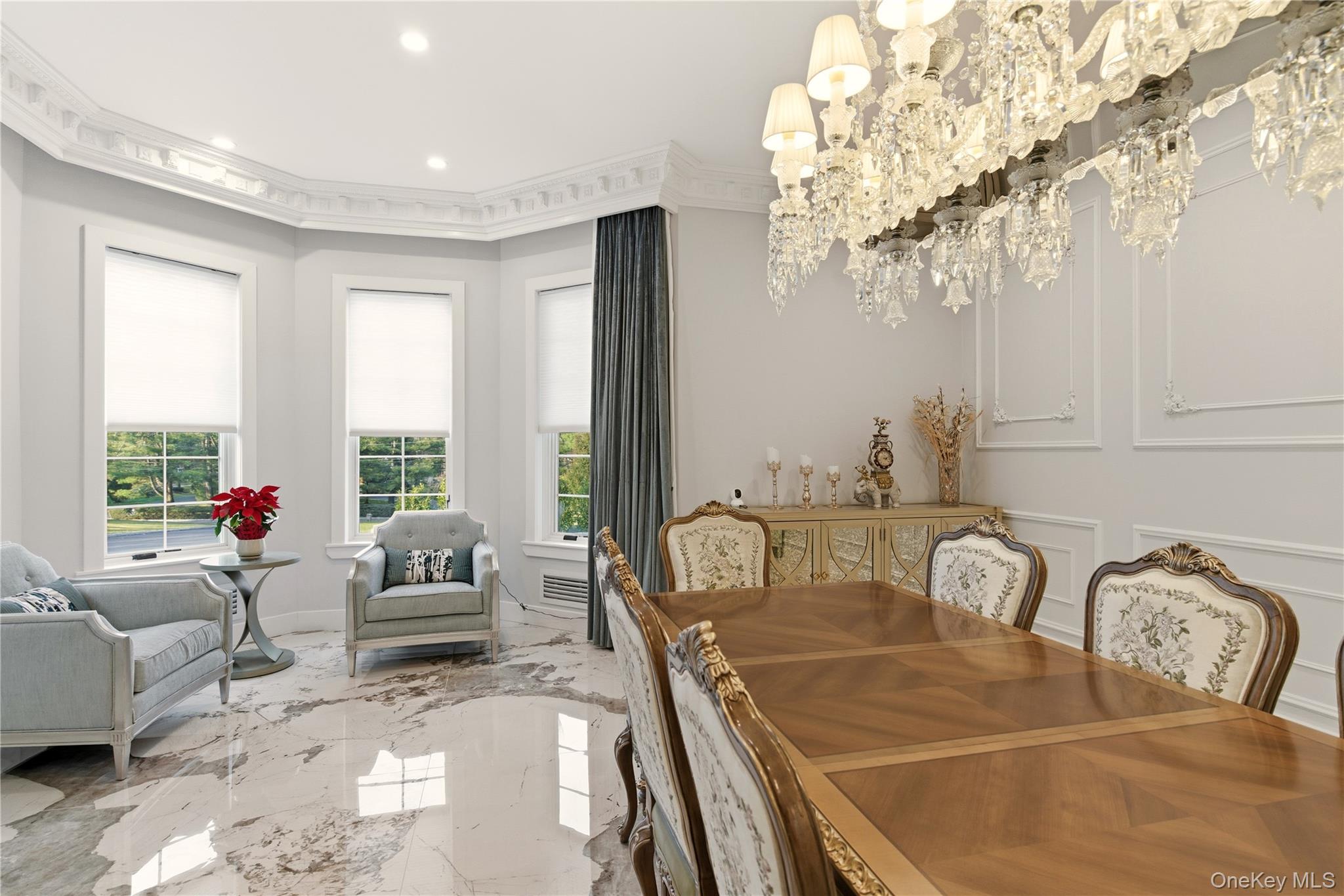 265 Laurel Lane, Laurel Hollow, NY 11791