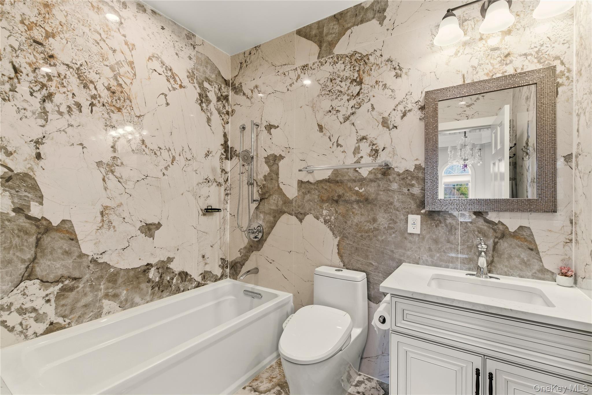 265 Laurel Lane, Laurel Hollow, NY 11791