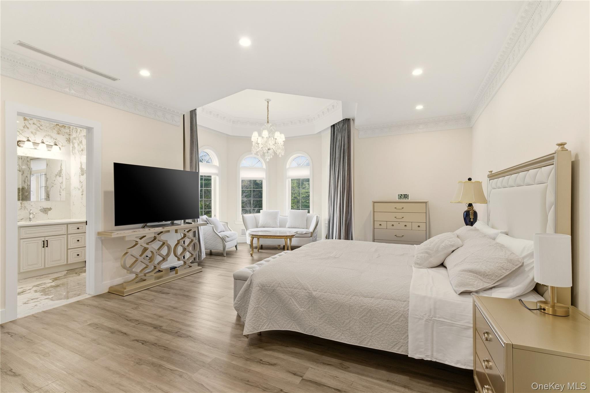 265 Laurel Lane, Laurel Hollow, NY 11791