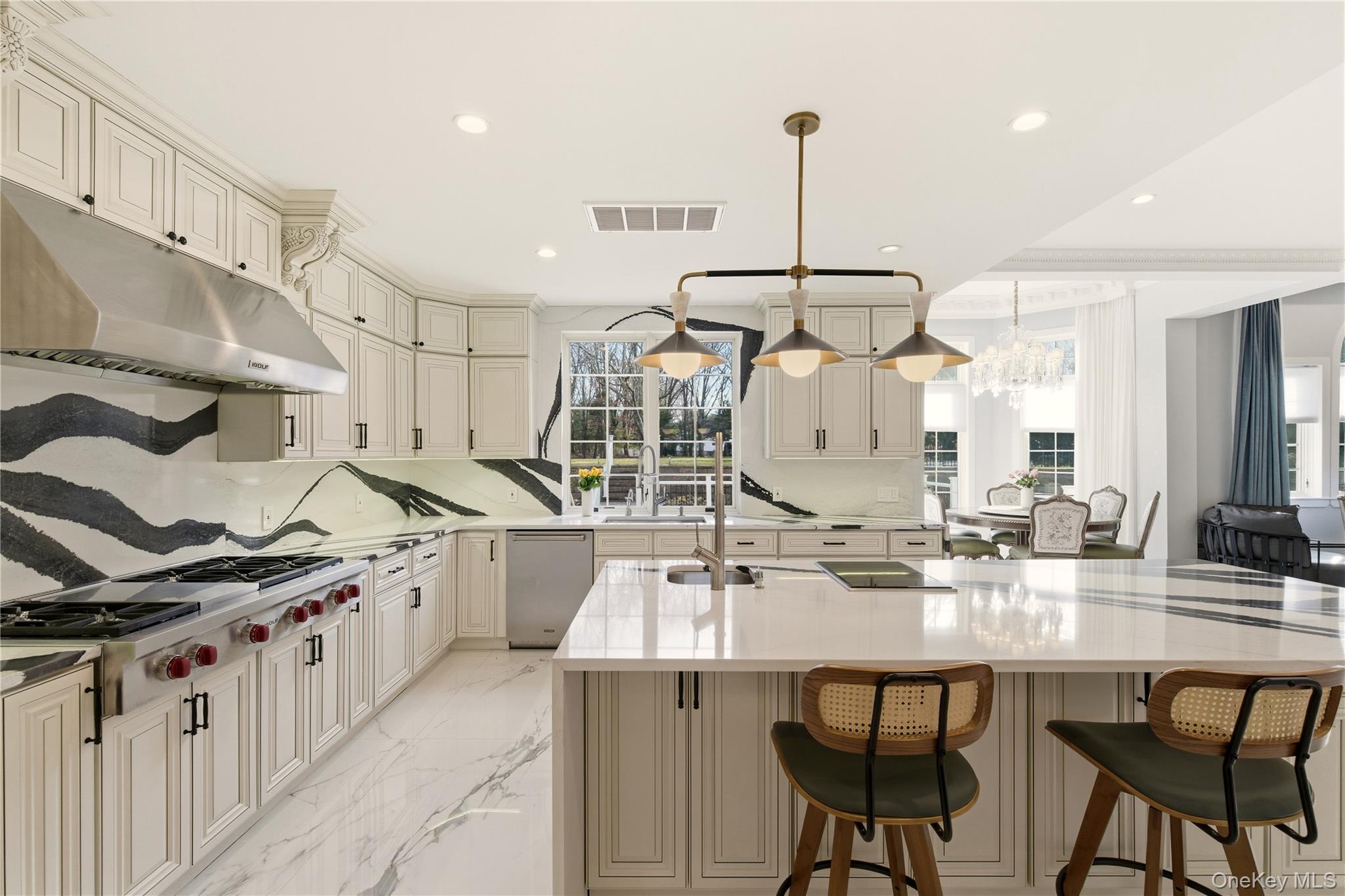 265 Laurel Lane, Laurel Hollow, NY 11791