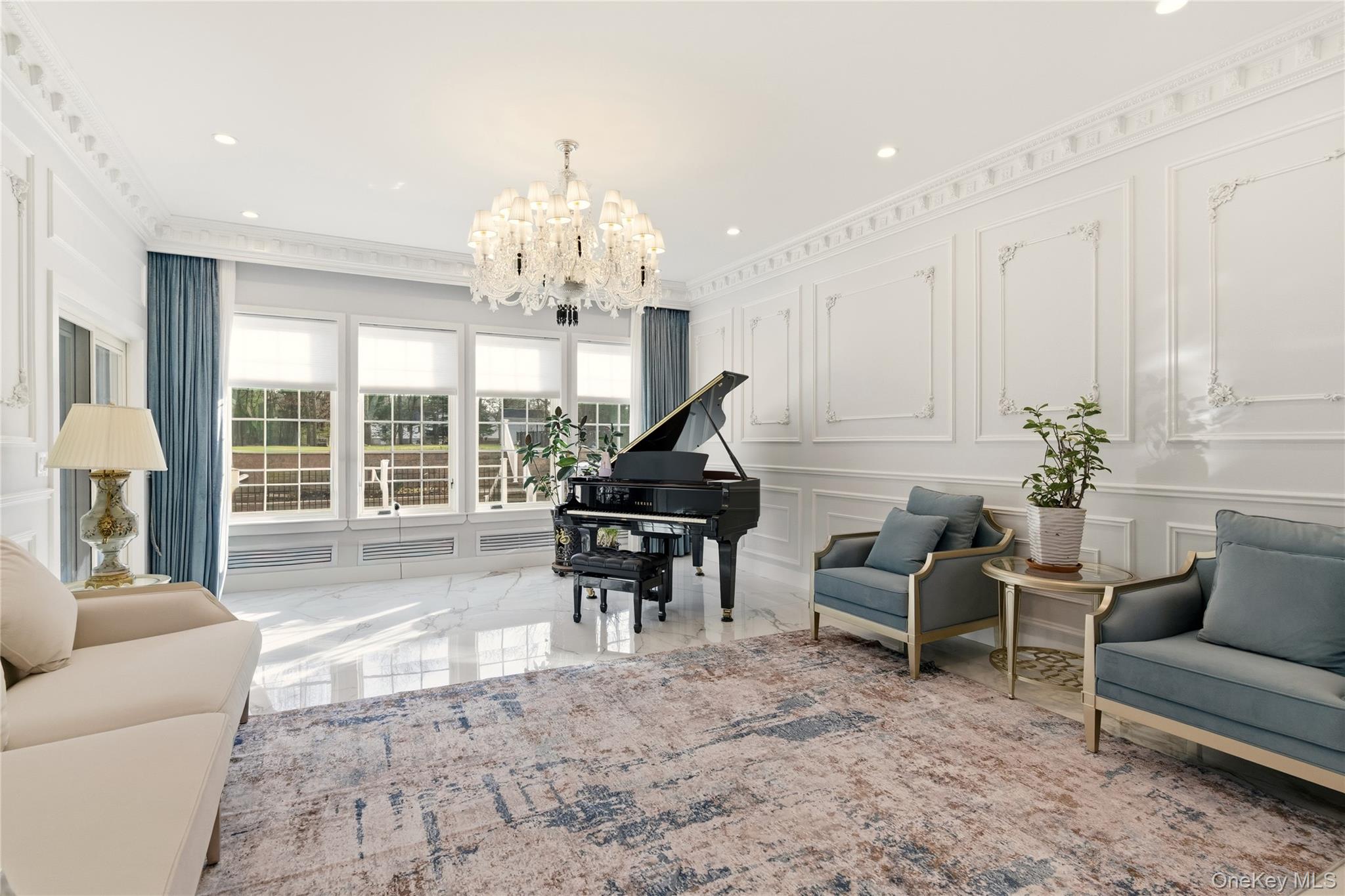 265 Laurel Lane, Laurel Hollow, NY 11791