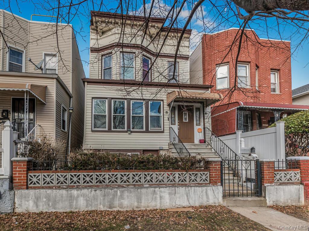 2215 Bruckner Boulevard, Bronx, NY 10472