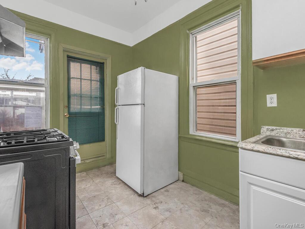 2215 Bruckner Boulevard, Bronx, NY 10472