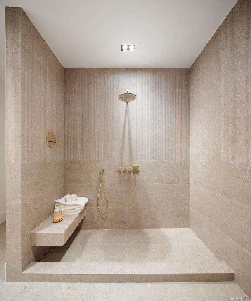 28 HERBERT Street # 3B, Brooklyn, NY 11222