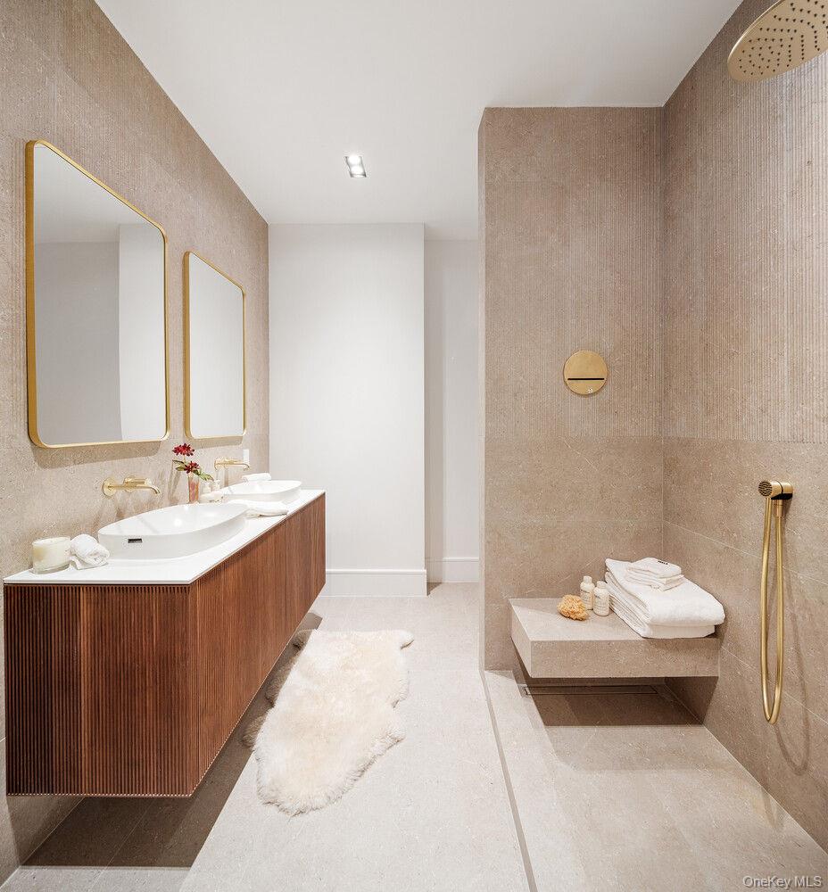 28 HERBERT Street # 3B, Brooklyn, NY 11222