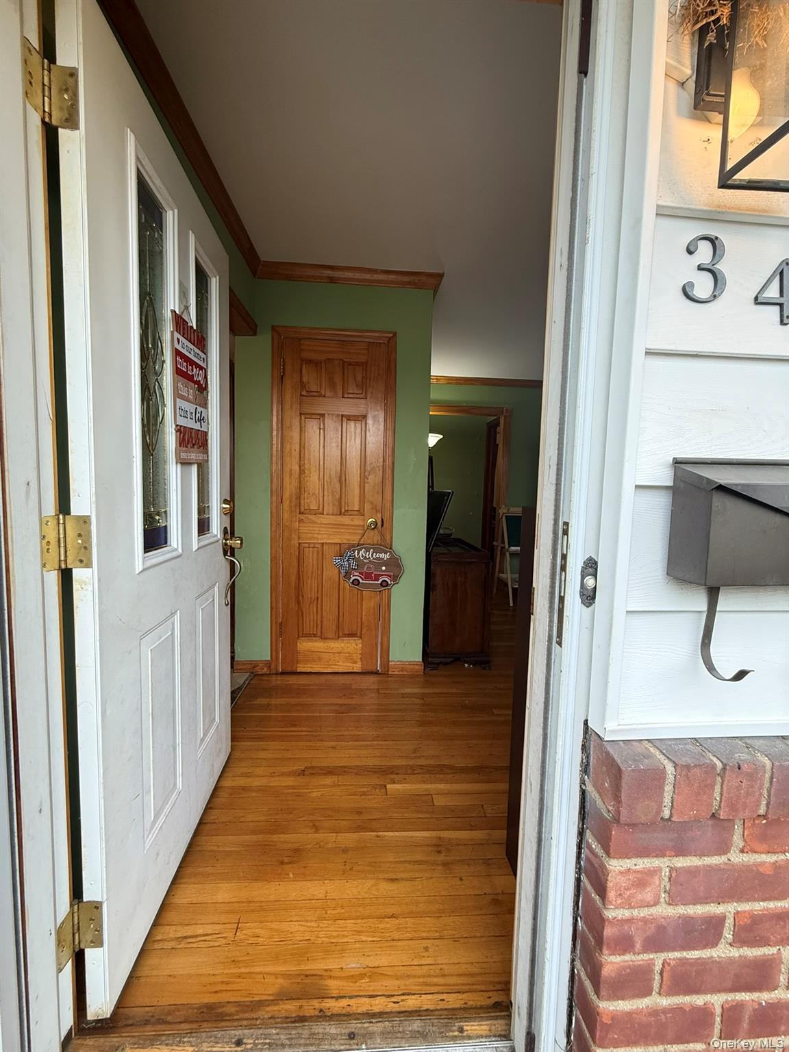 346 Holmes Street, Levittown, NY 11756