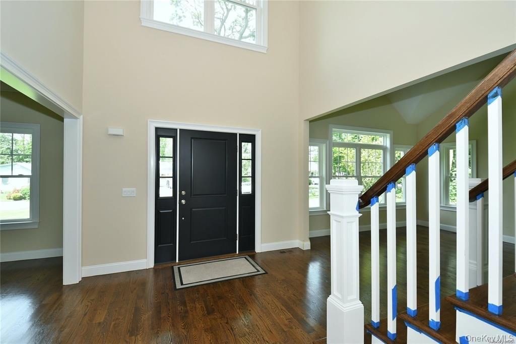 1 Lotto Court, Lake Grove, NY 11755