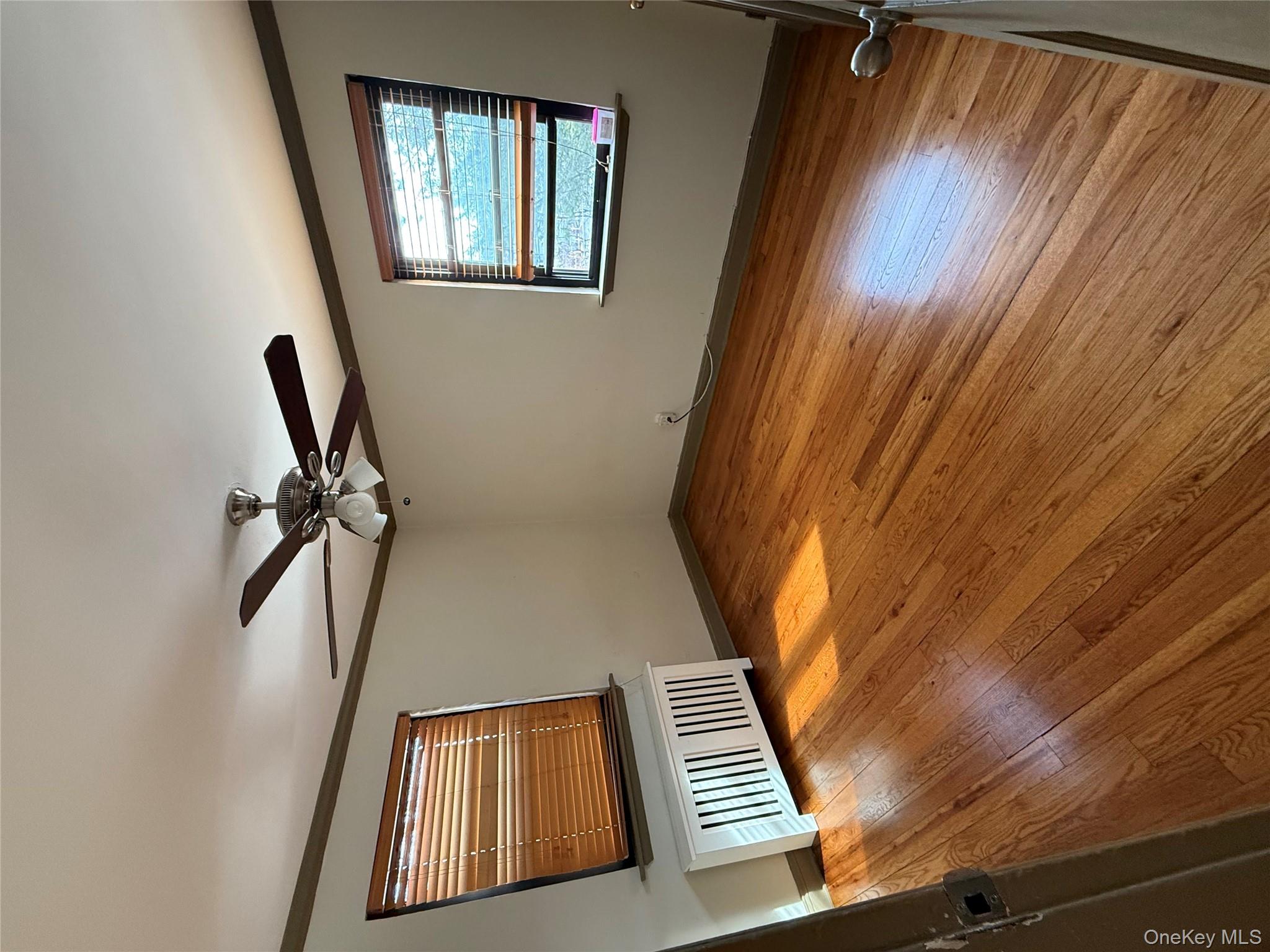 40 Terrace Circle # 4C, Great Neck, NY 11021