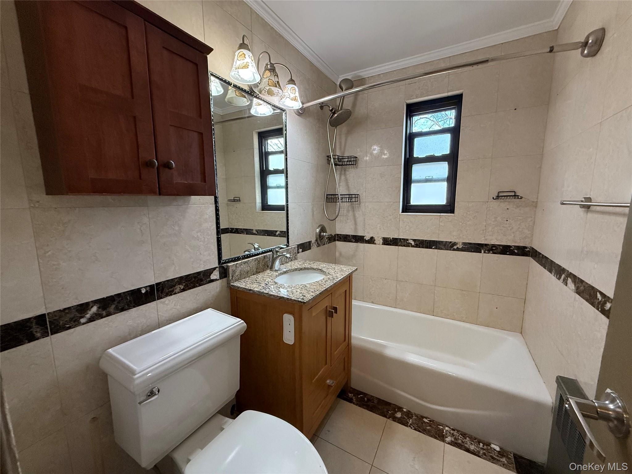 40 Terrace Circle # 4C, Great Neck, NY 11021