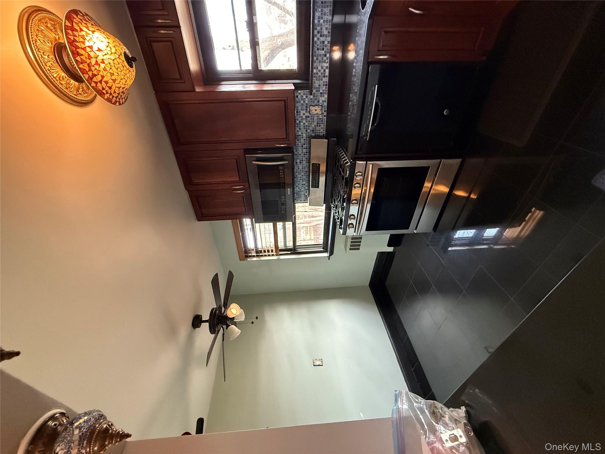 40 Terrace Circle # 4C, Great Neck, NY 11021