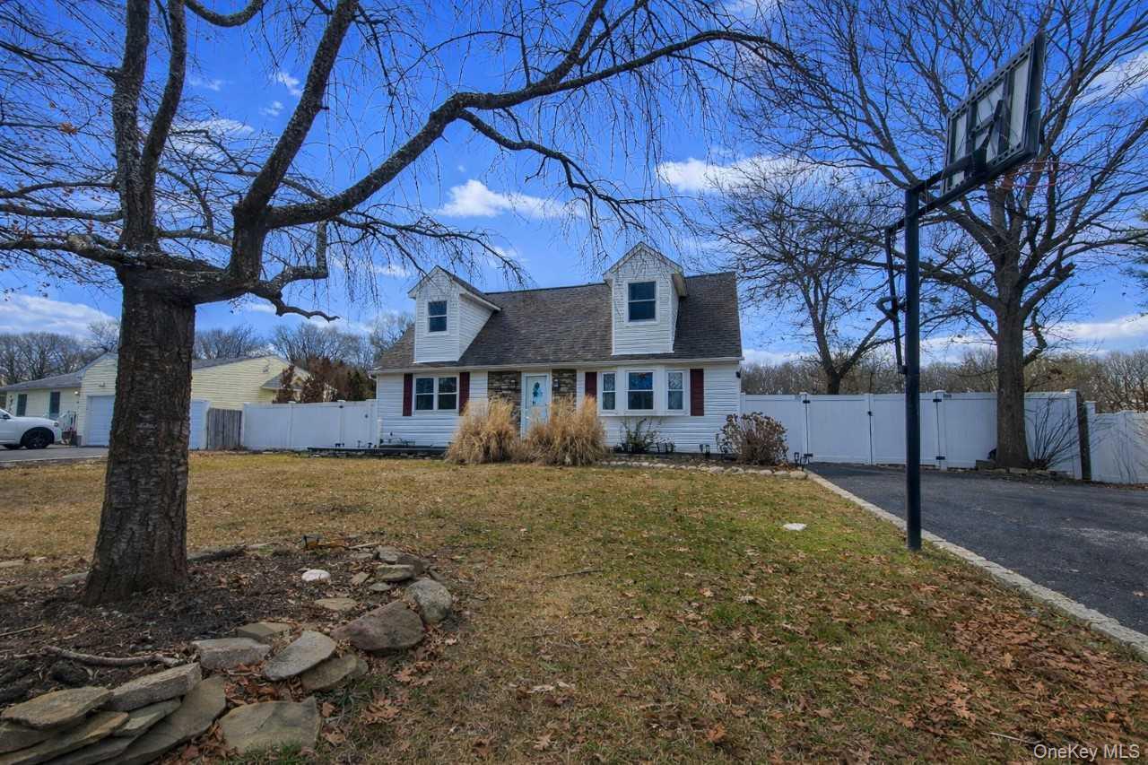 117 N Coleman Road, Centereach, NY 11720