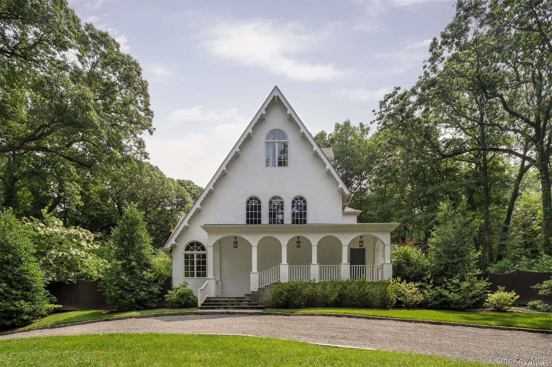 1347 Chicken Valley Road, Upper Brookville, NY 11771