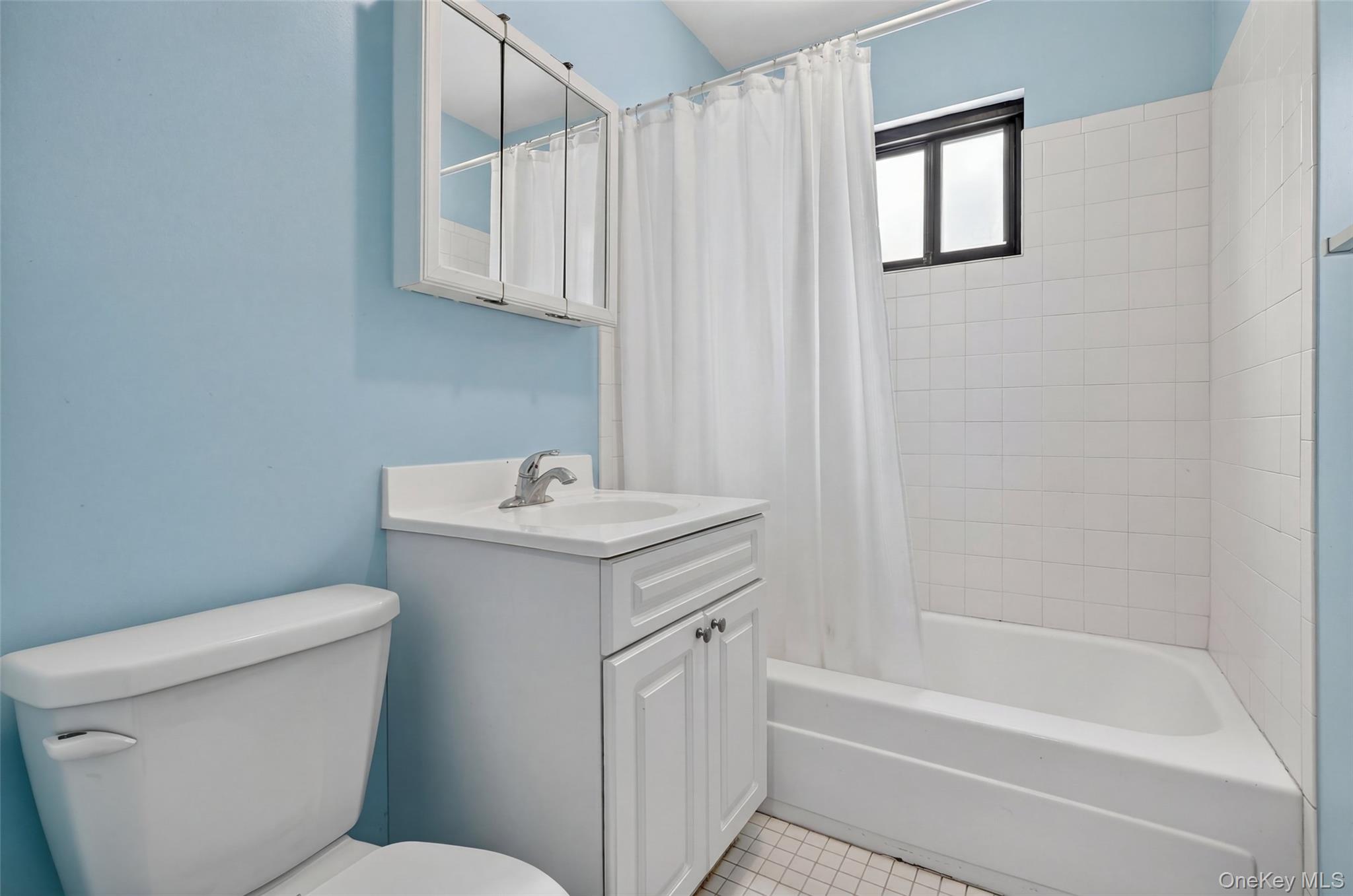 9 Charles Lane # 2F, Pomona, NY 10970