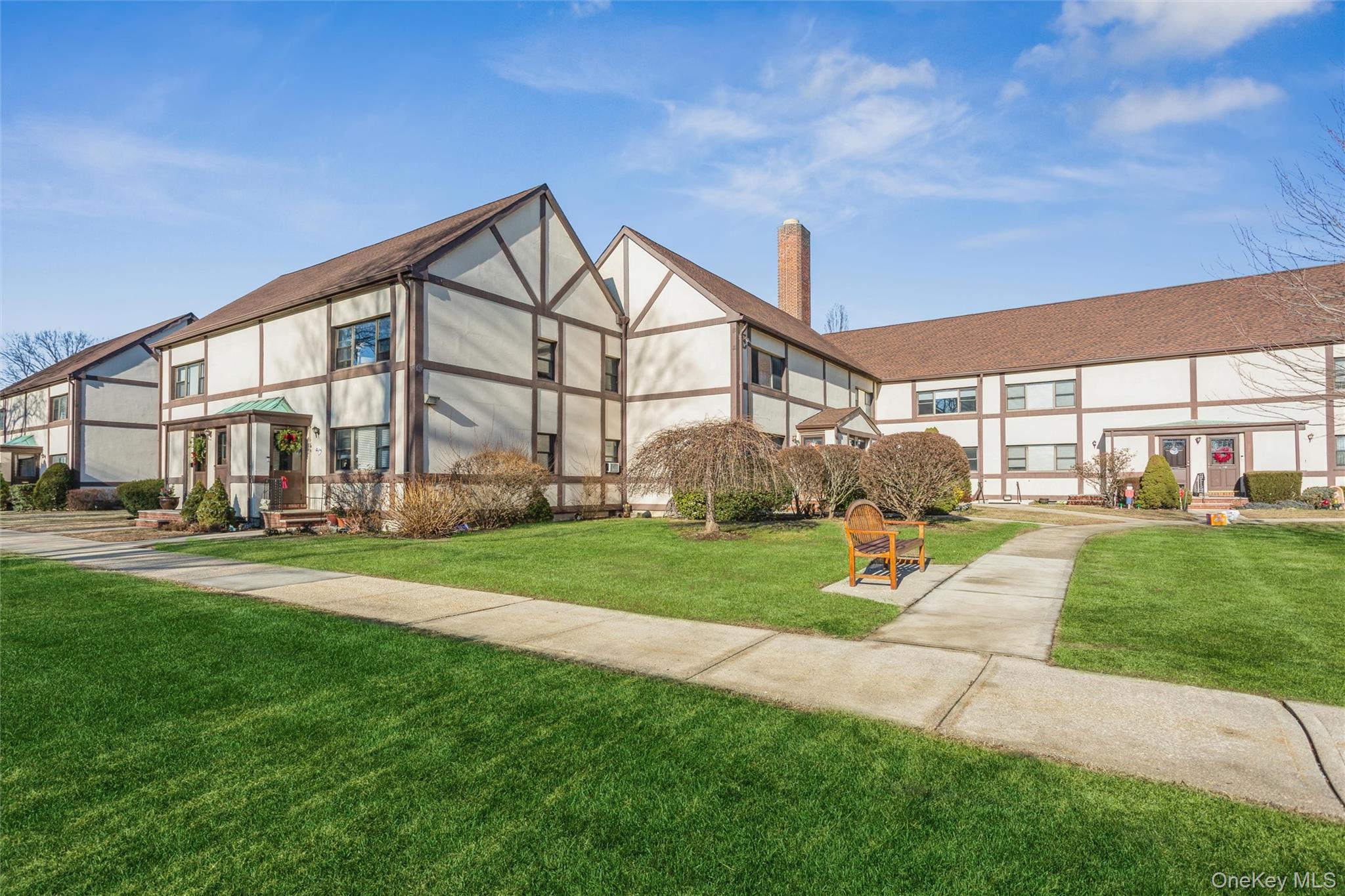 107 15th Street # E-1, Garden City, NY 11530