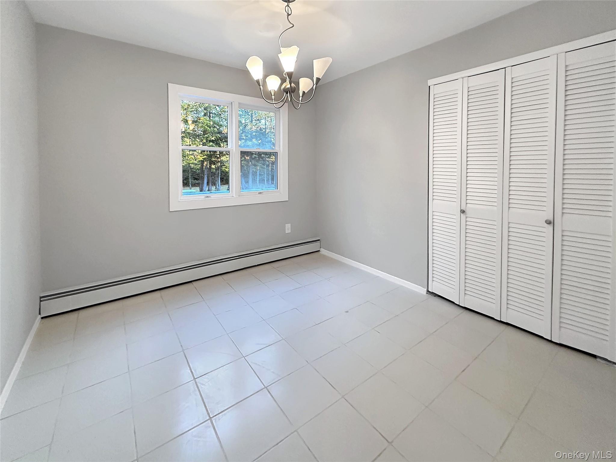 7 Carnaby Avenue, Coram, NY 11727