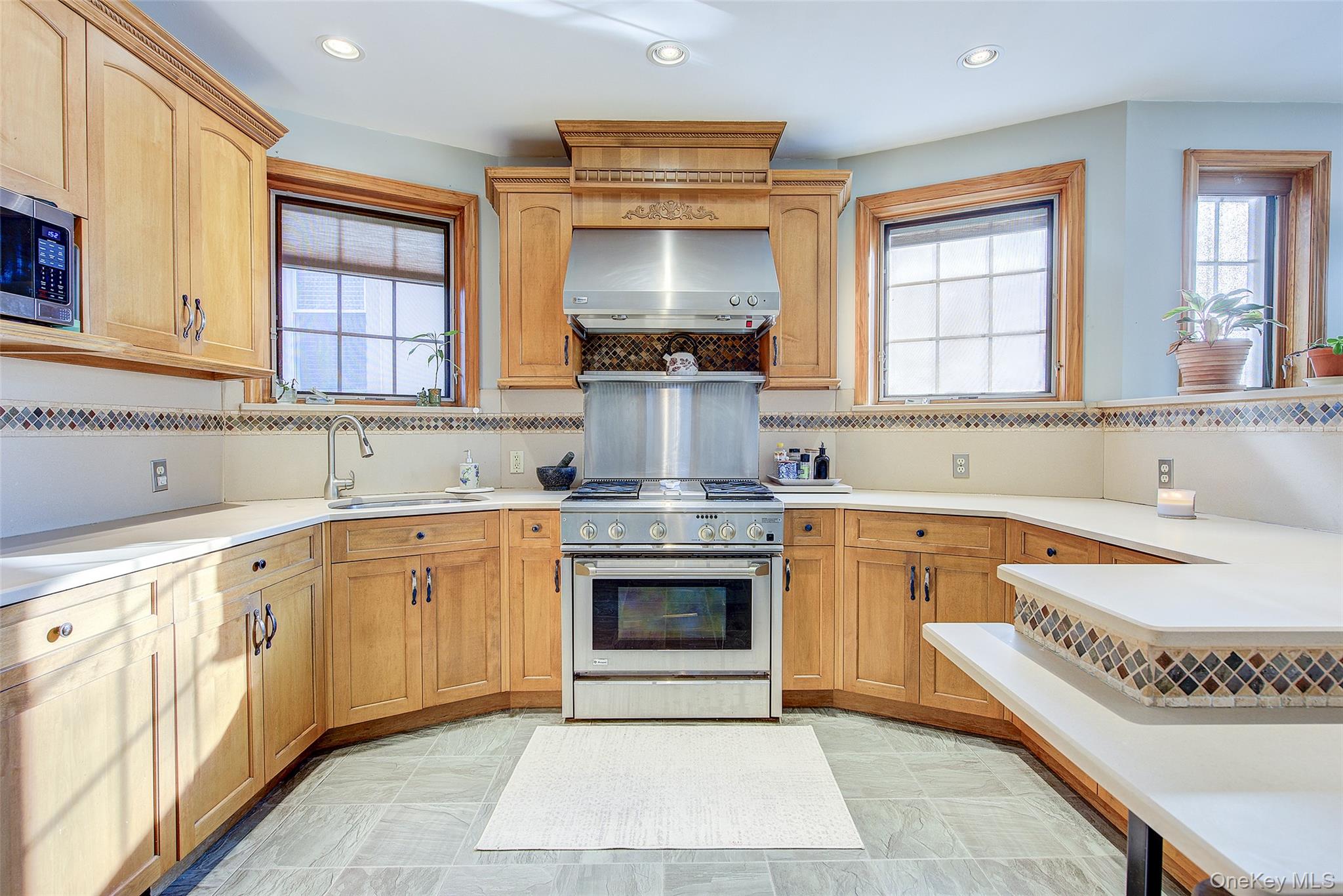 66-71 74th Street, Middle Village, NY 11379