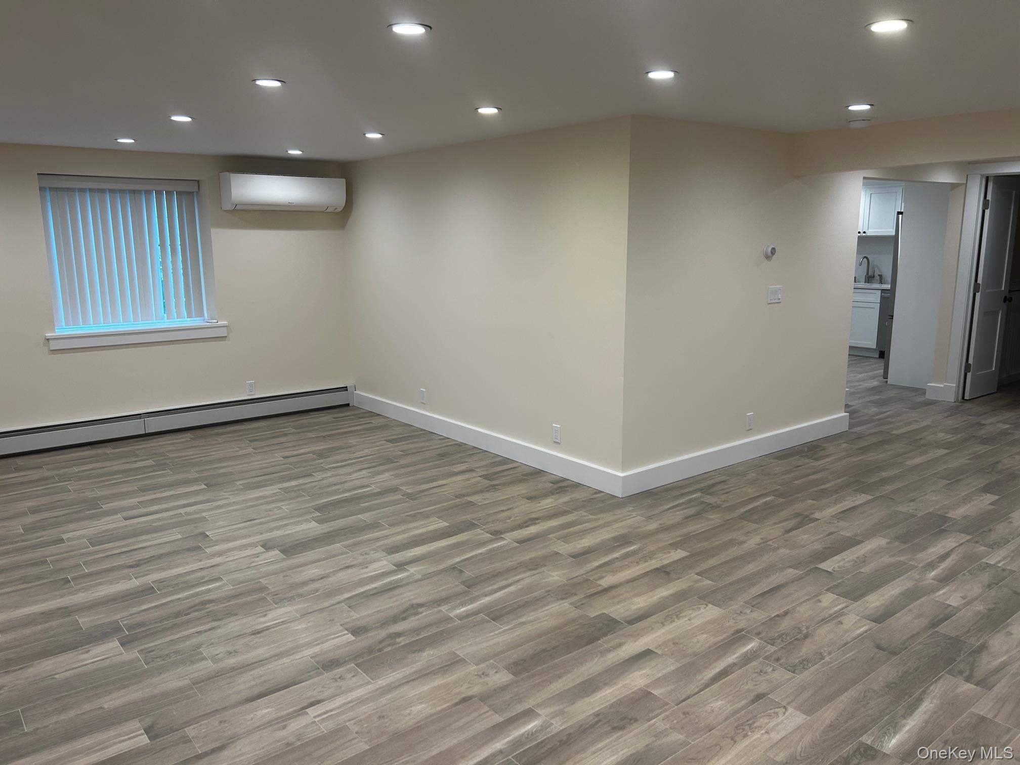 65 N Linwood Road # Garden, Port Washington, NY 11050