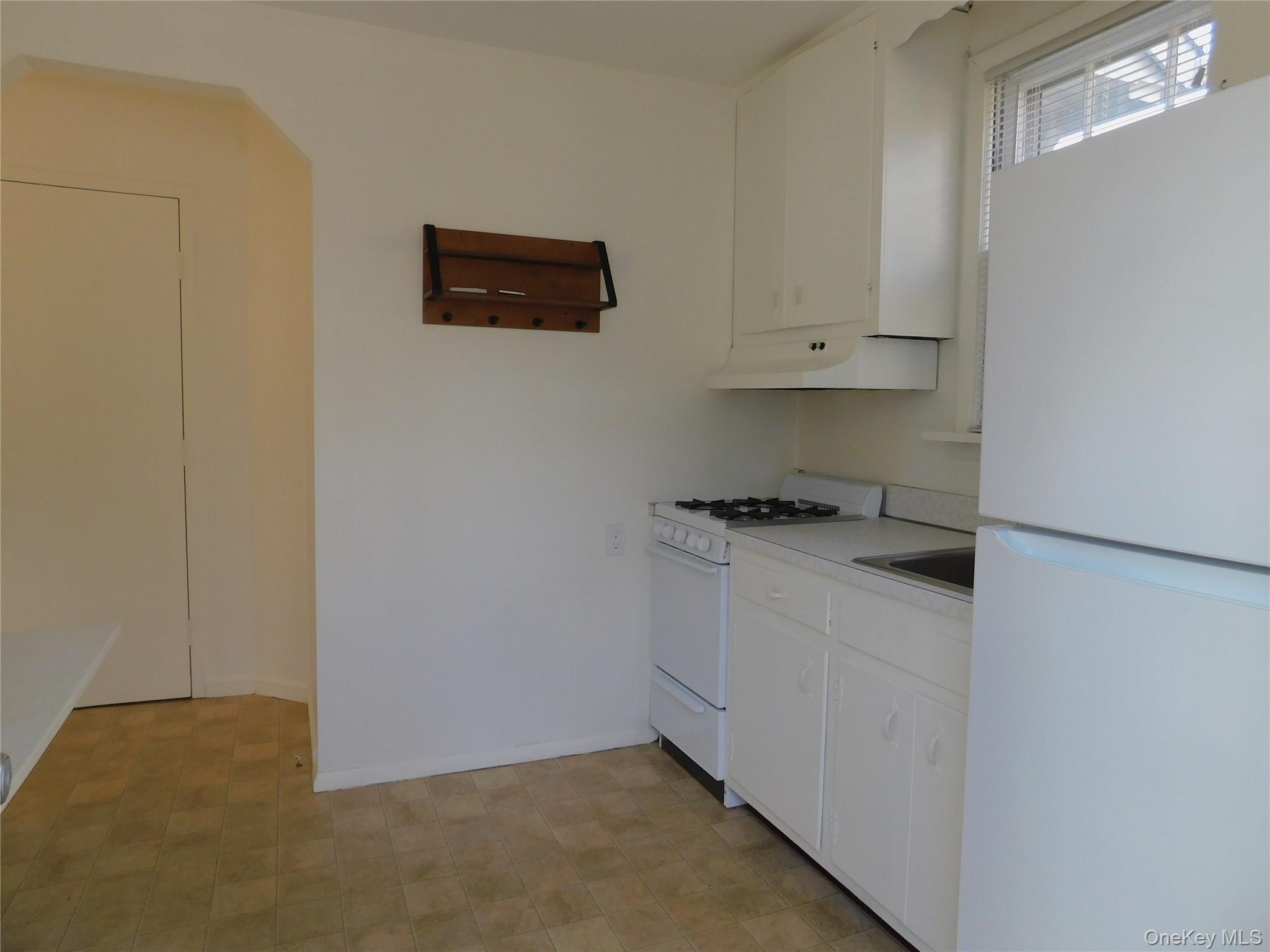 111 Lakeside Trail # A, Ridge, NY 11961