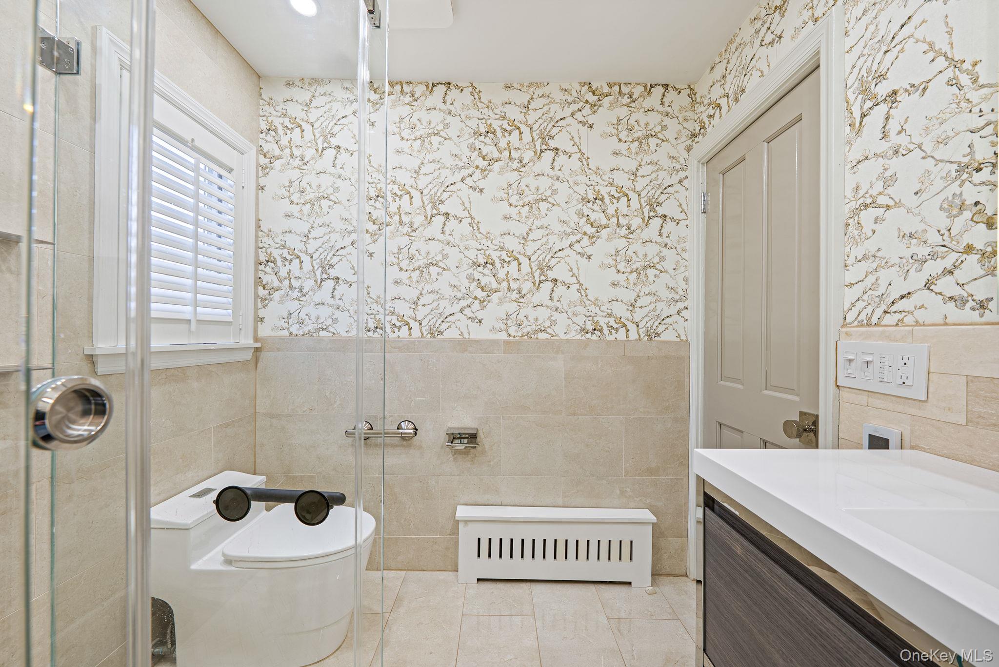 32 Everett, Lynbrook, NY 11563