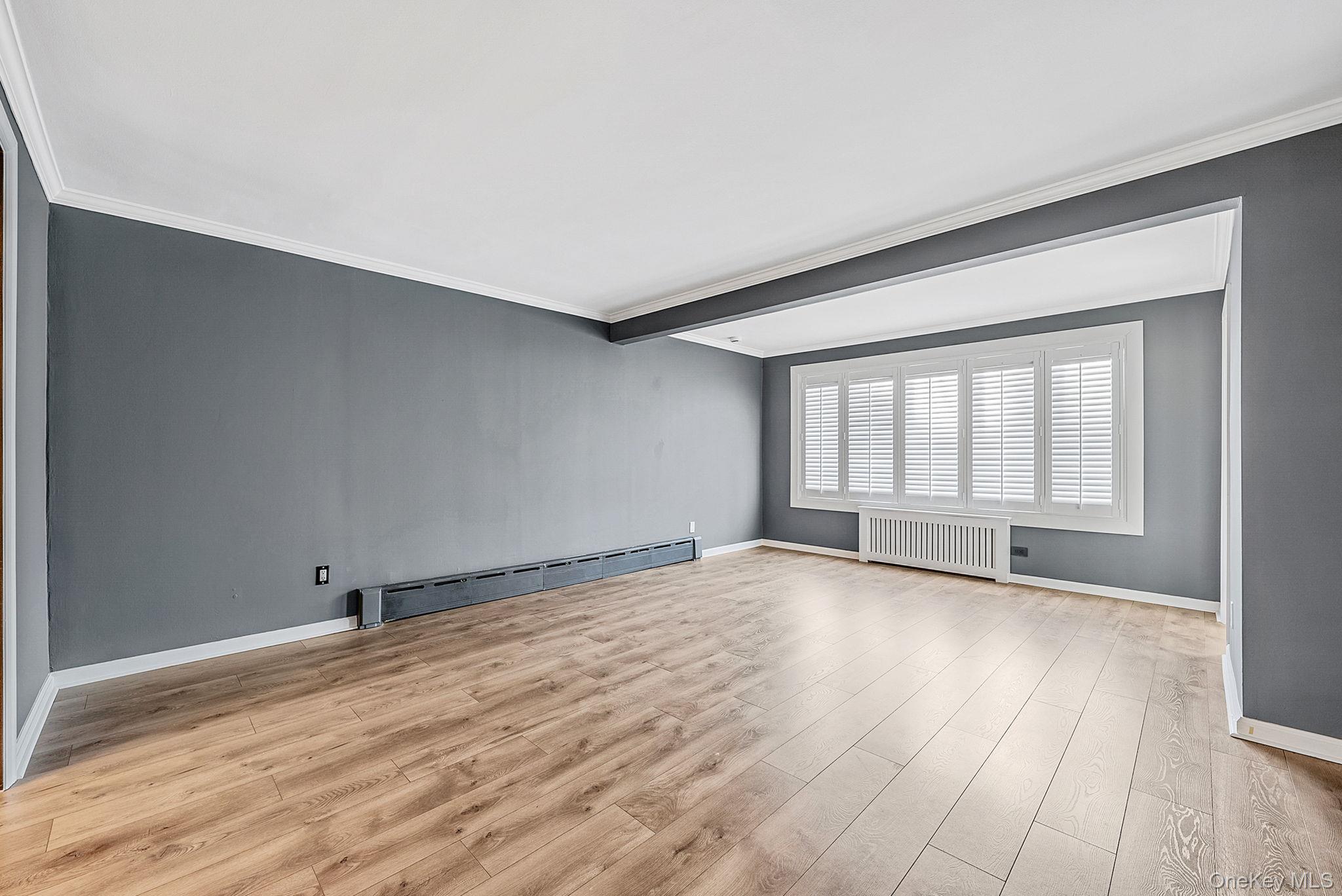 32 Everett, Lynbrook, NY 11563