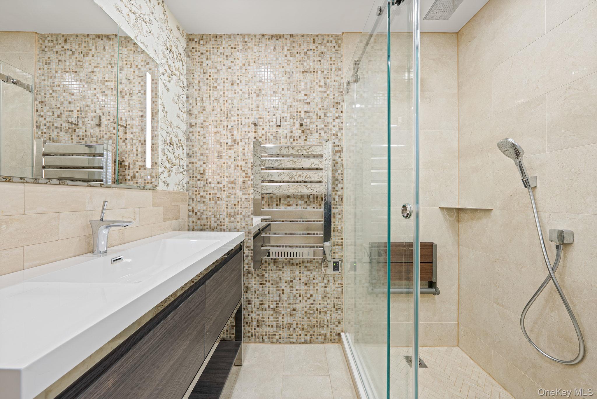 32 Everett, Lynbrook, NY 11563