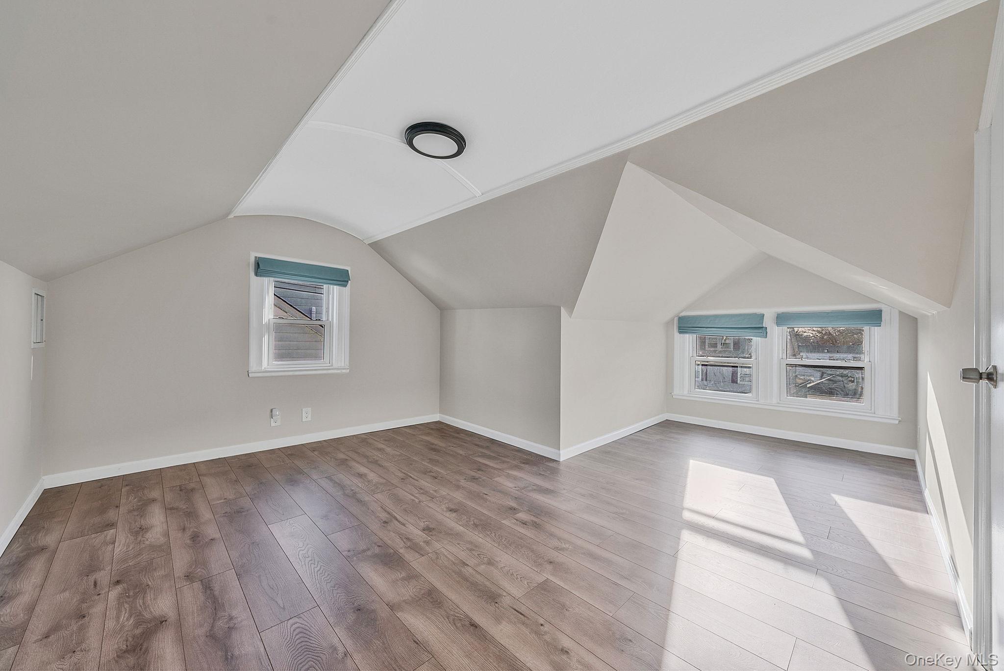 32 Everett, Lynbrook, NY 11563