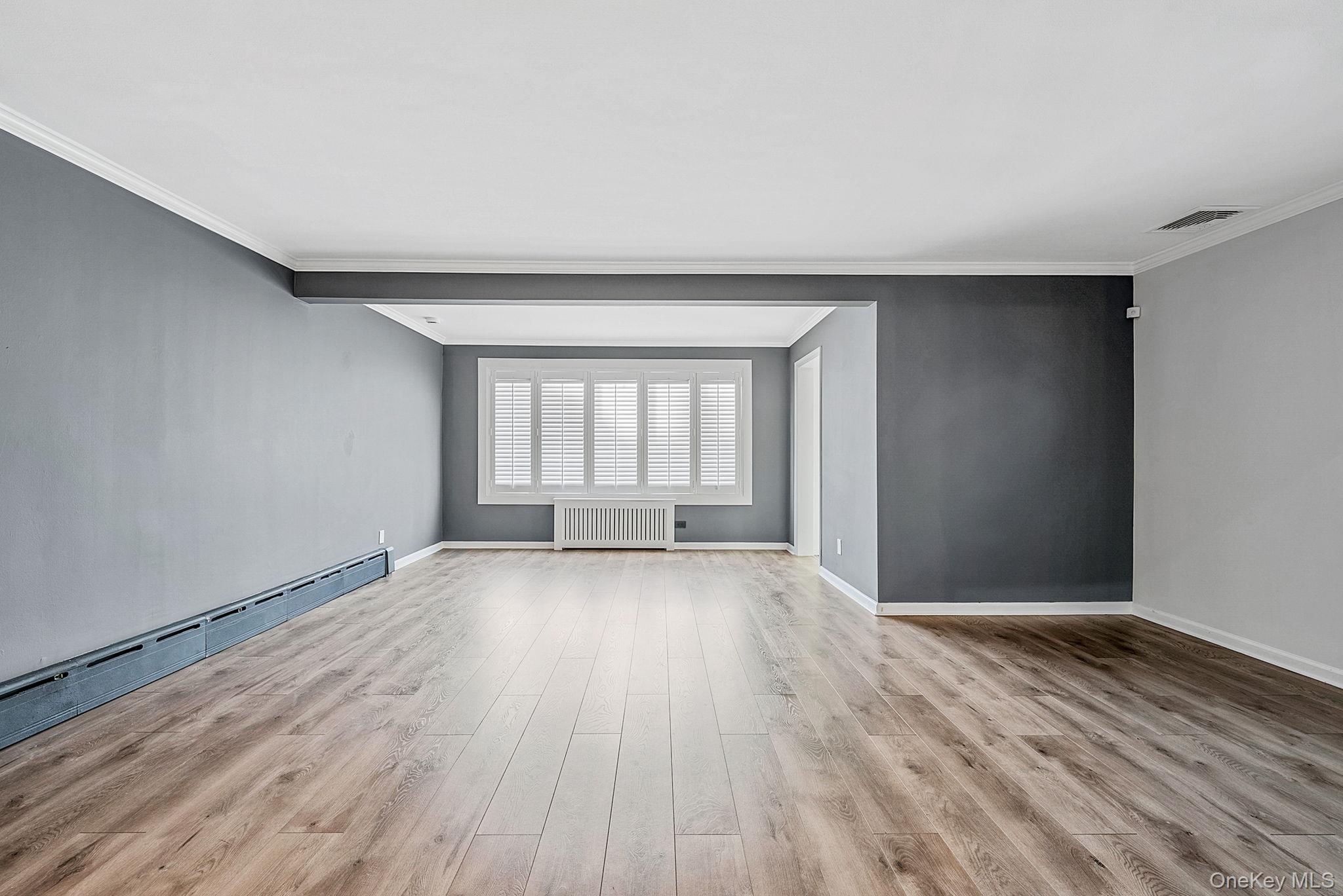 32 Everett, Lynbrook, NY 11563