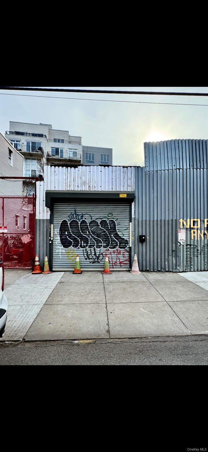 250 Skillman Avenue, Brooklyn, NY 11211