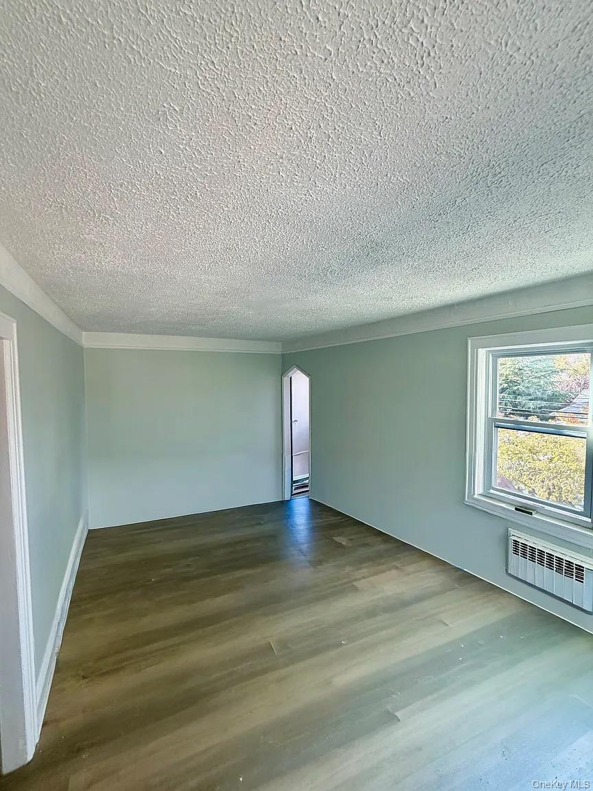 111 Piccadilly Dwns, Lynbrook, NY 11563