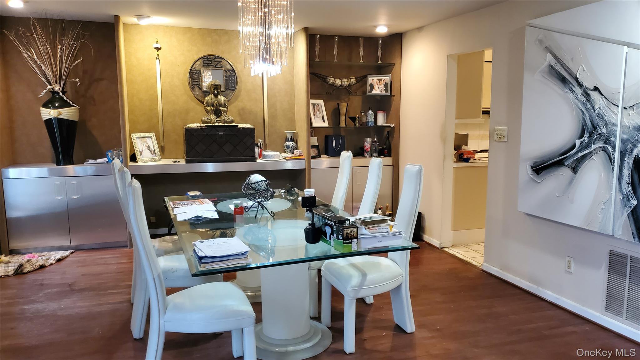 45 Windsor Gate # 45, North Hills, NY 11040