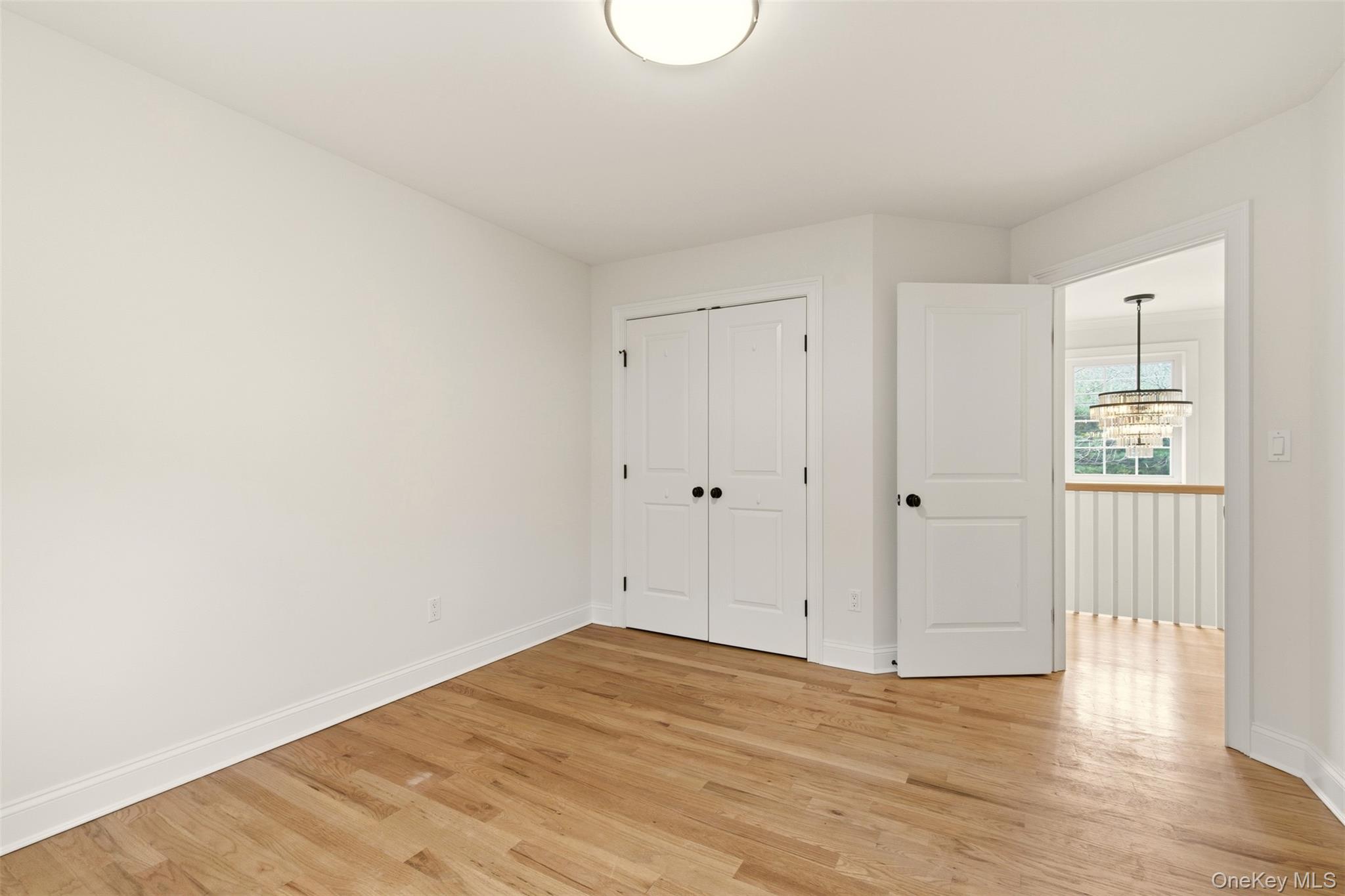 16 Soundview Road, Huntington, NY 11743