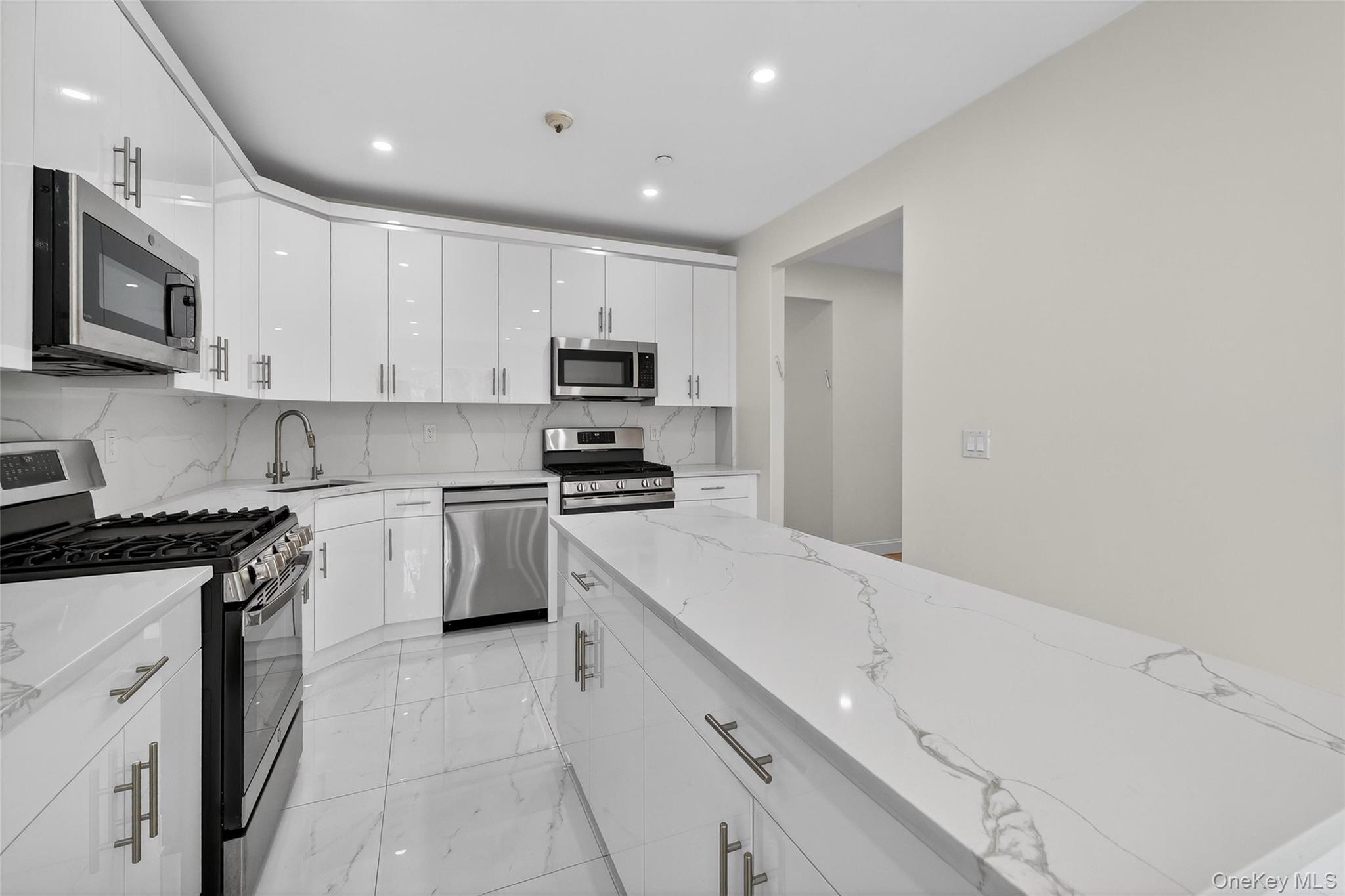 2 Bluefield Drive # 103, Spring Valley, NY 10977